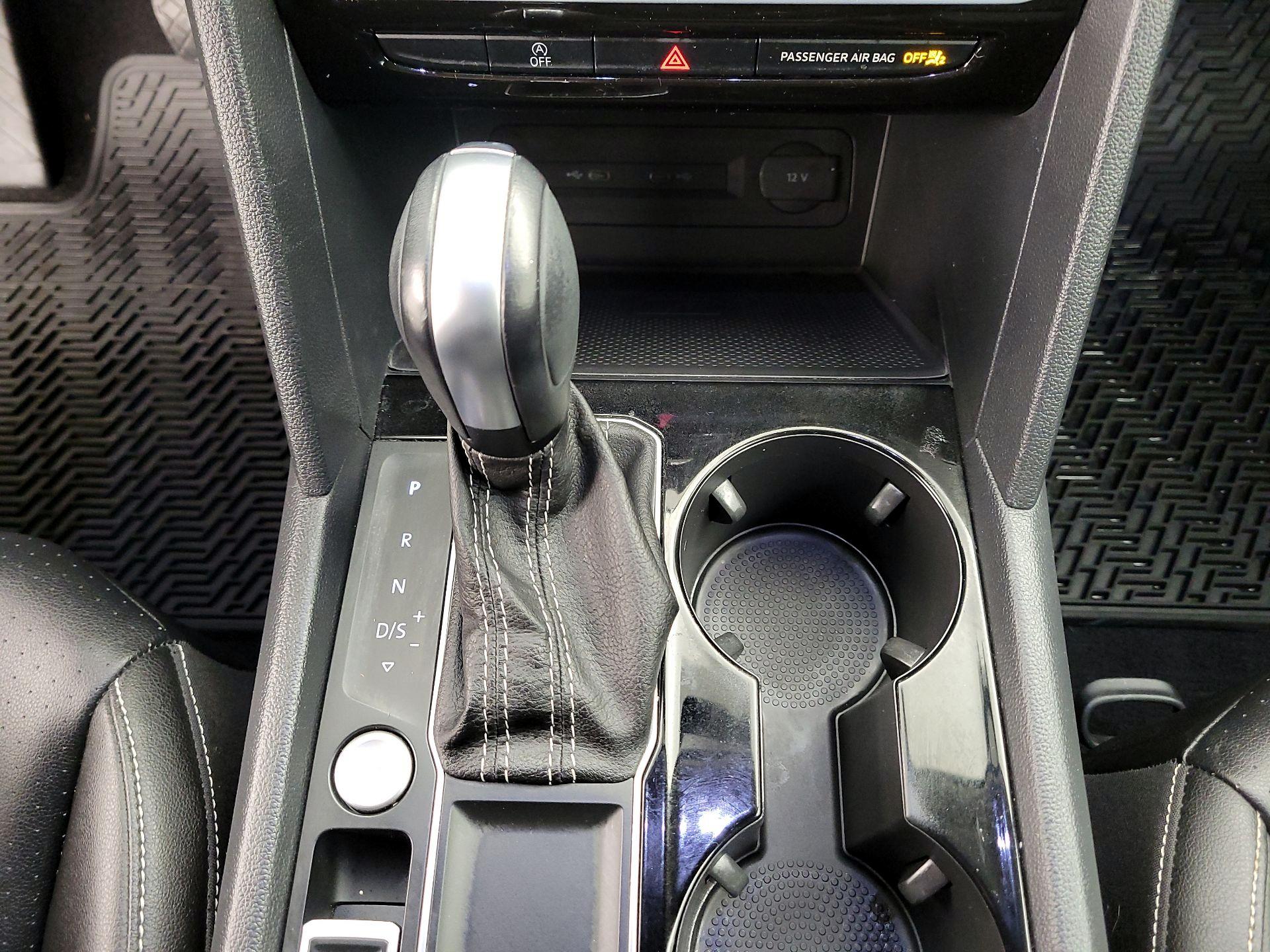 Thumbnail: 2023 Volkswagen Atlas - 17