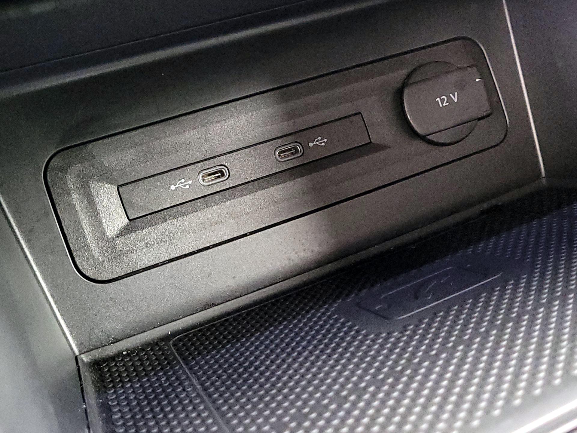 Thumbnail: 2023 Volkswagen Atlas - 18