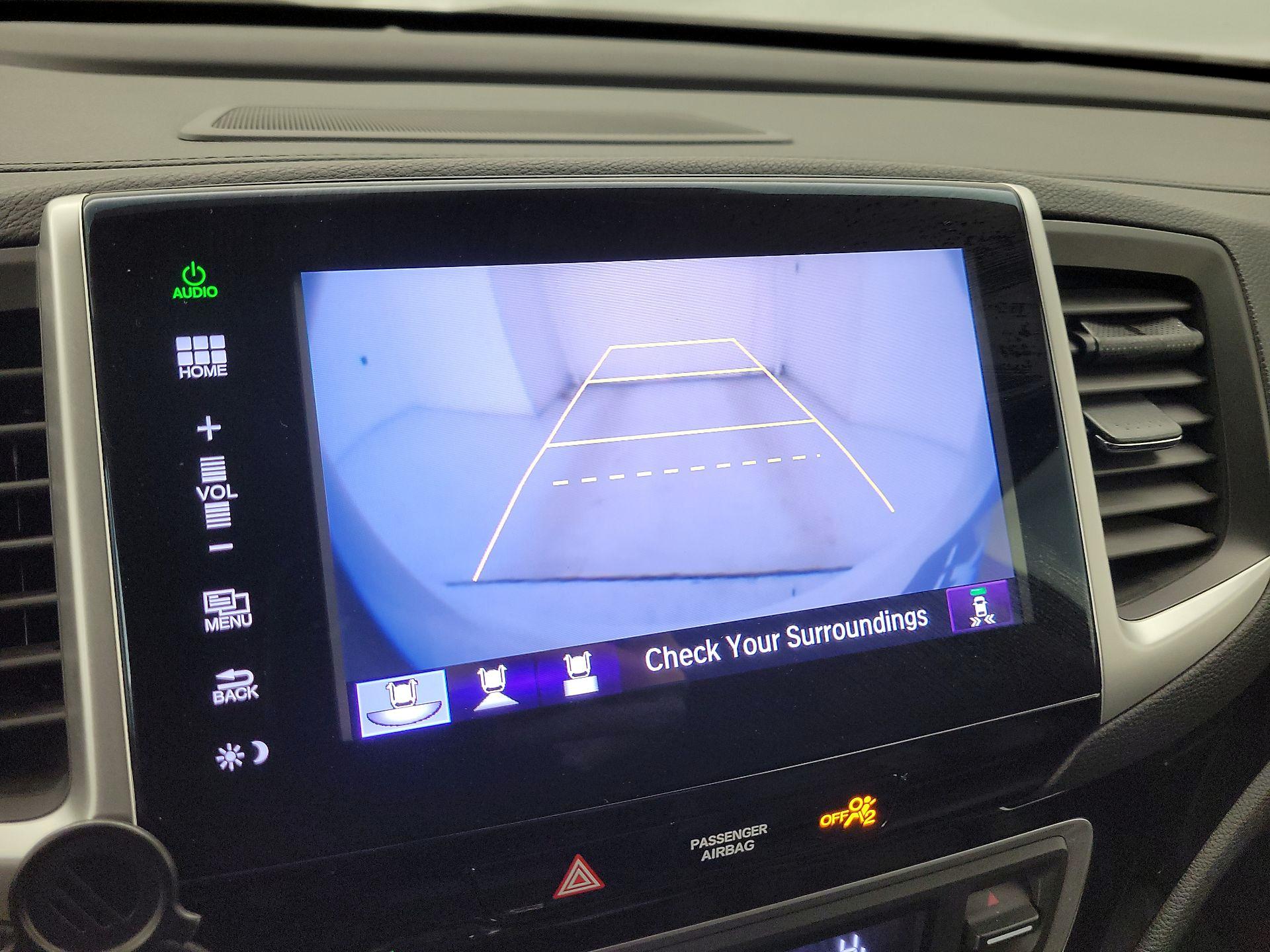 Thumbnail: 2016 Honda Pilot - 15