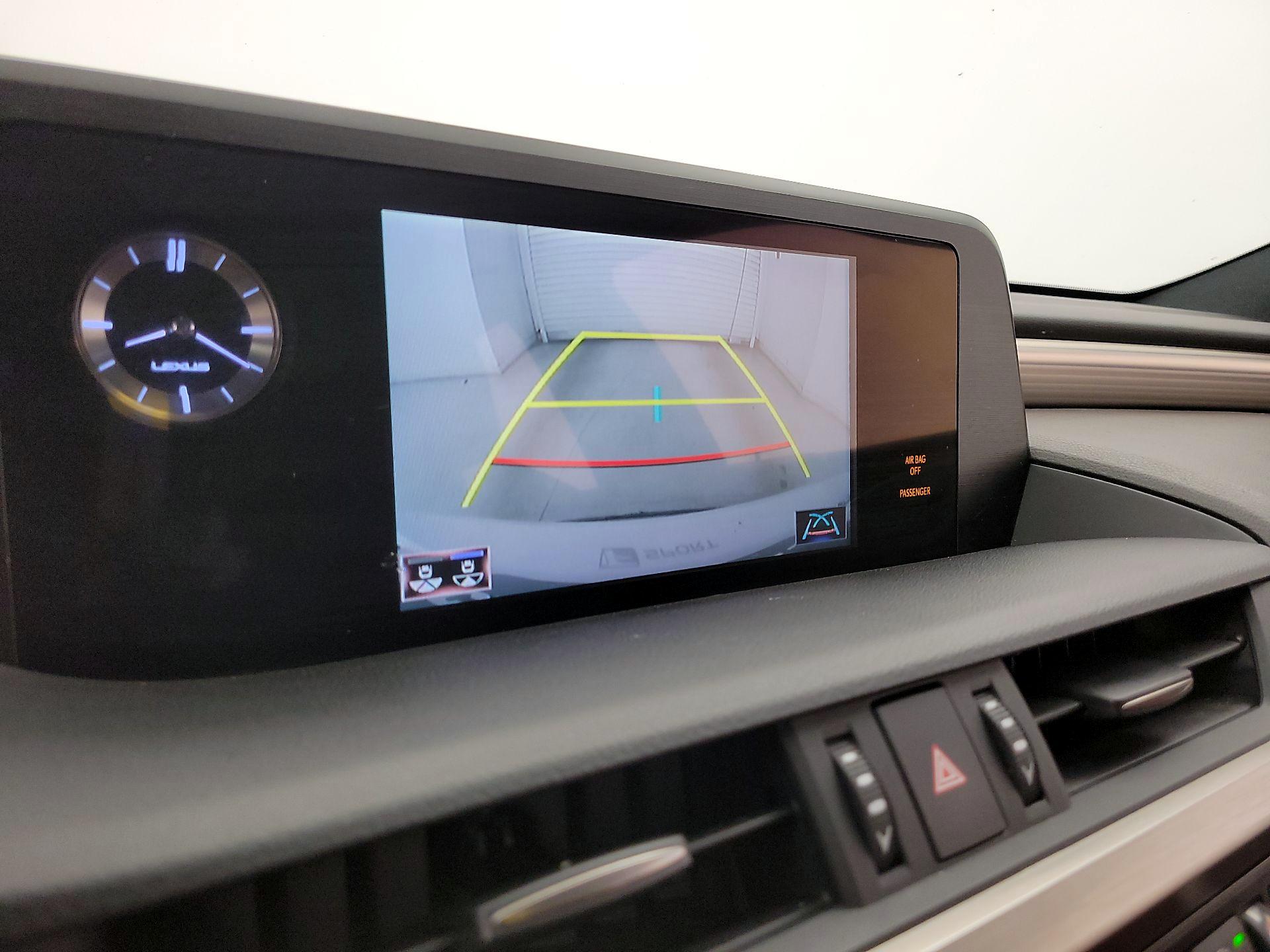 Thumbnail: 2019 Lexus ES - 14