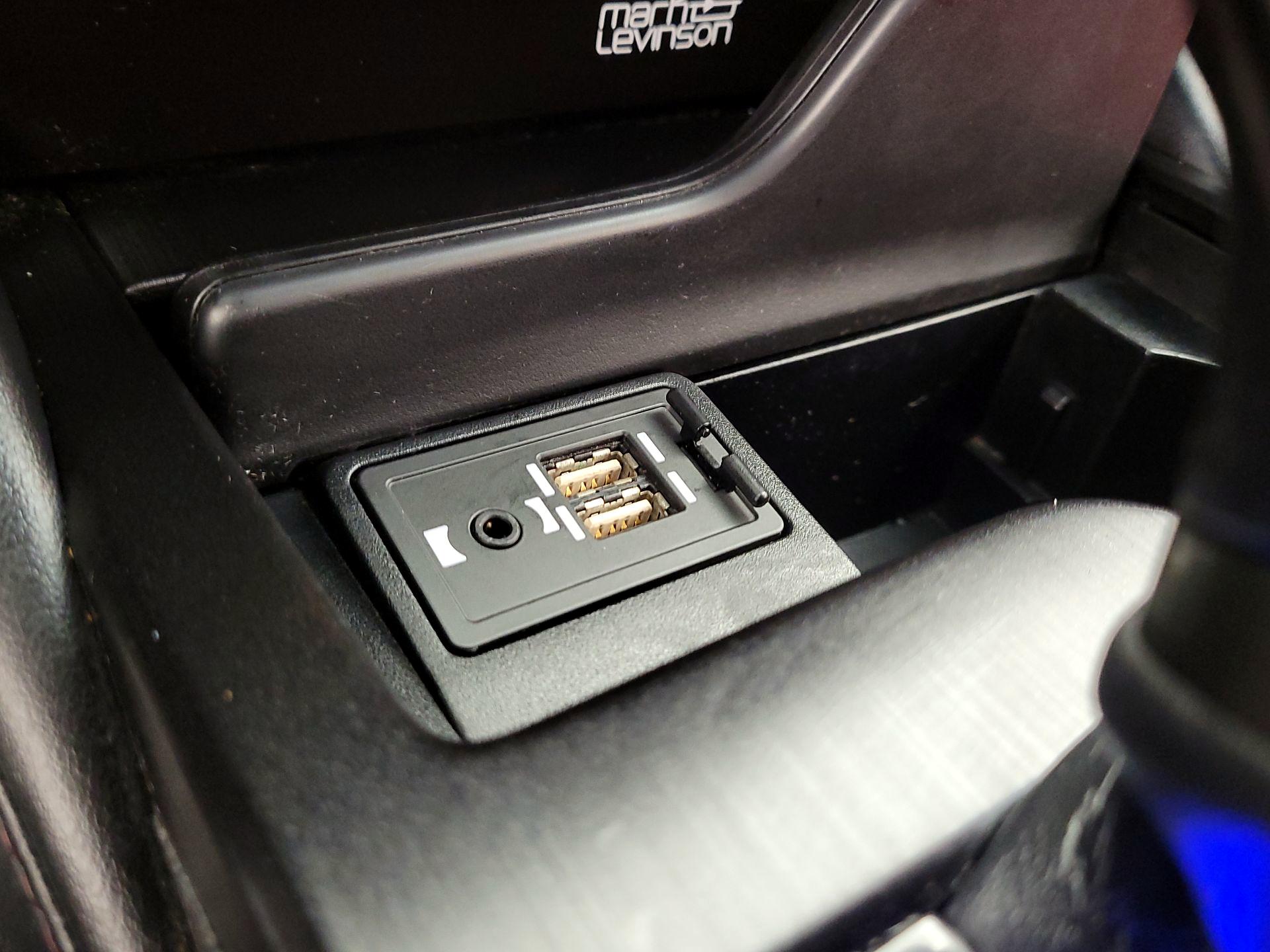 Thumbnail: 2019 Lexus ES - 18