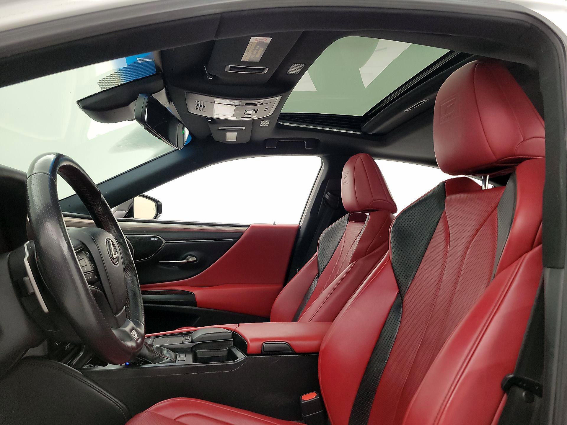 Thumbnail: 2019 Lexus ES - 19