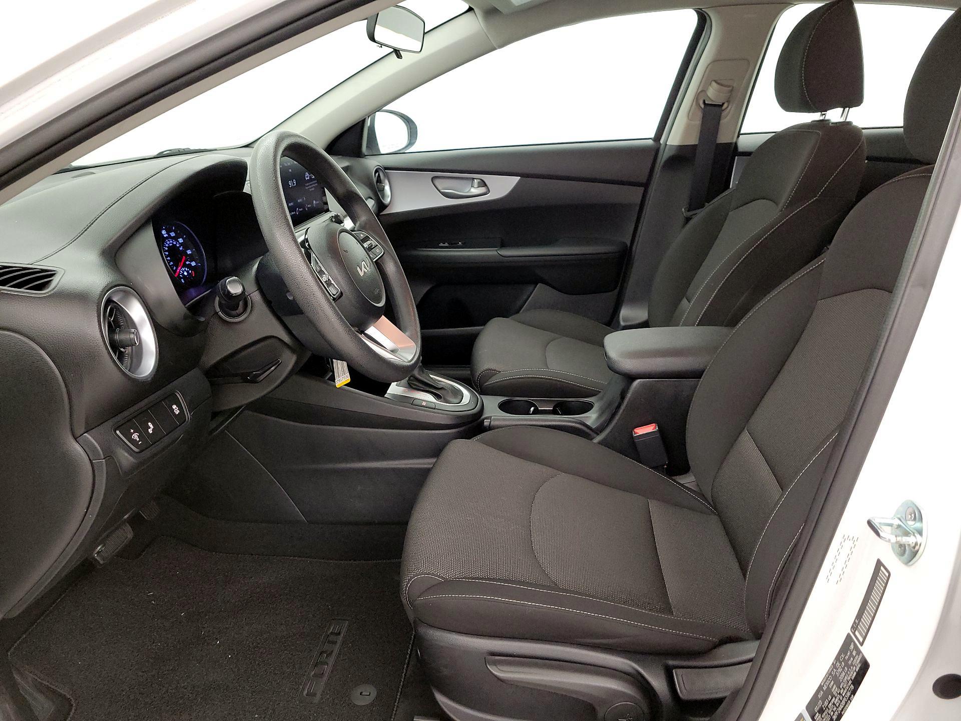 Thumbnail: 2023 Kia Forte - 11