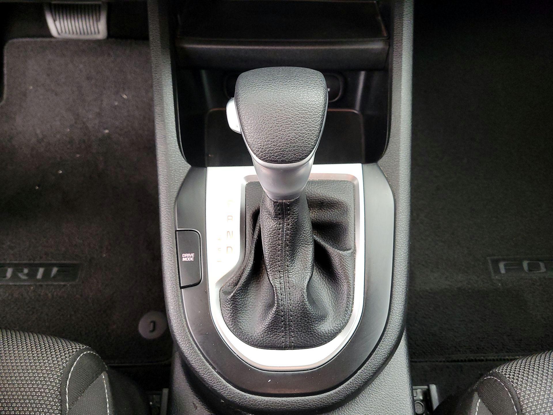 Thumbnail: 2023 Kia Forte - 17