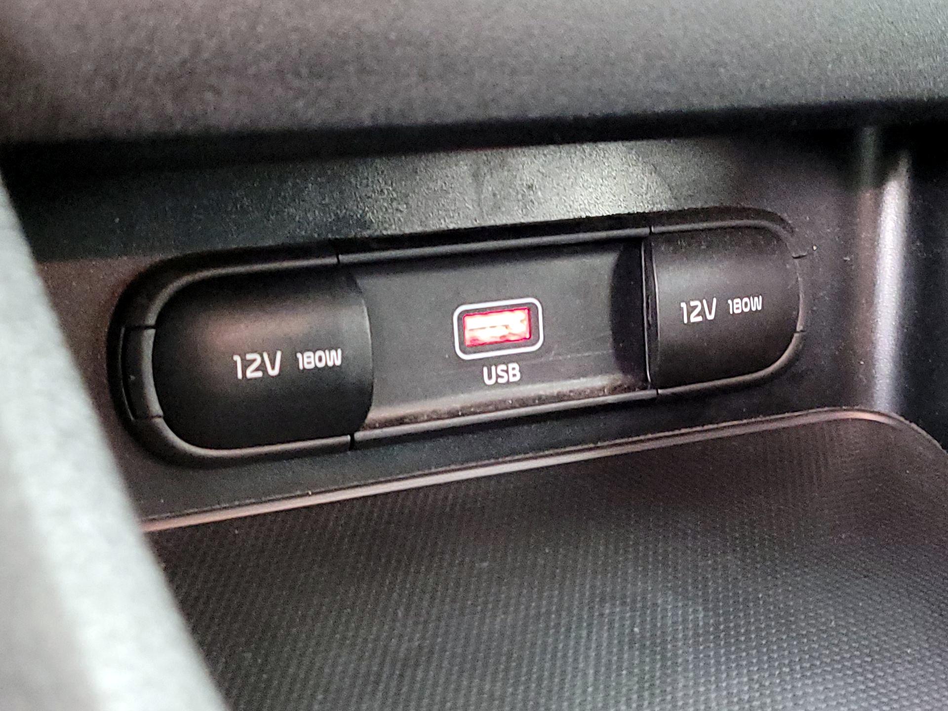 Thumbnail: 2023 Kia Forte - 18