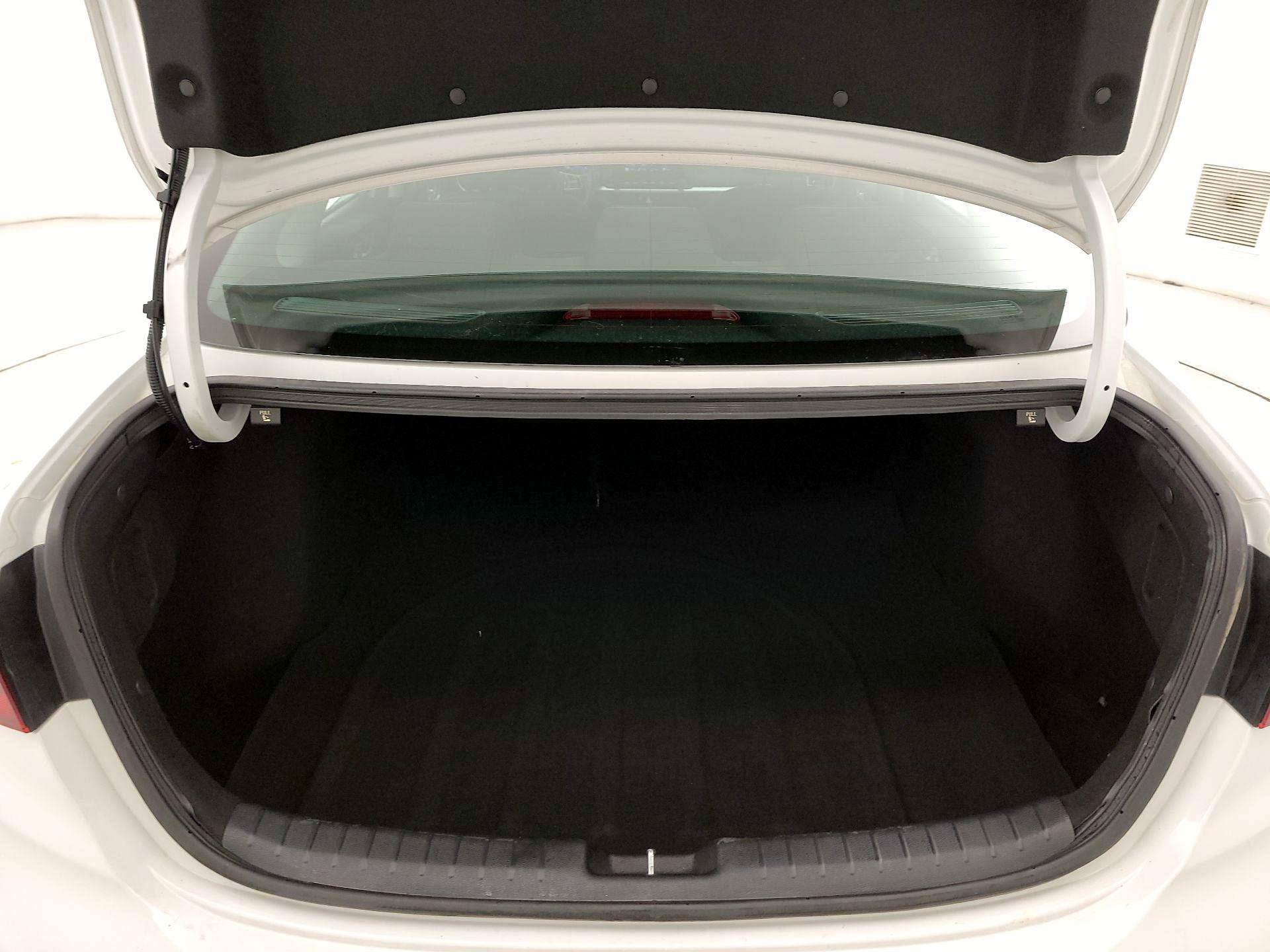 Thumbnail: 2023 Kia Forte - 20