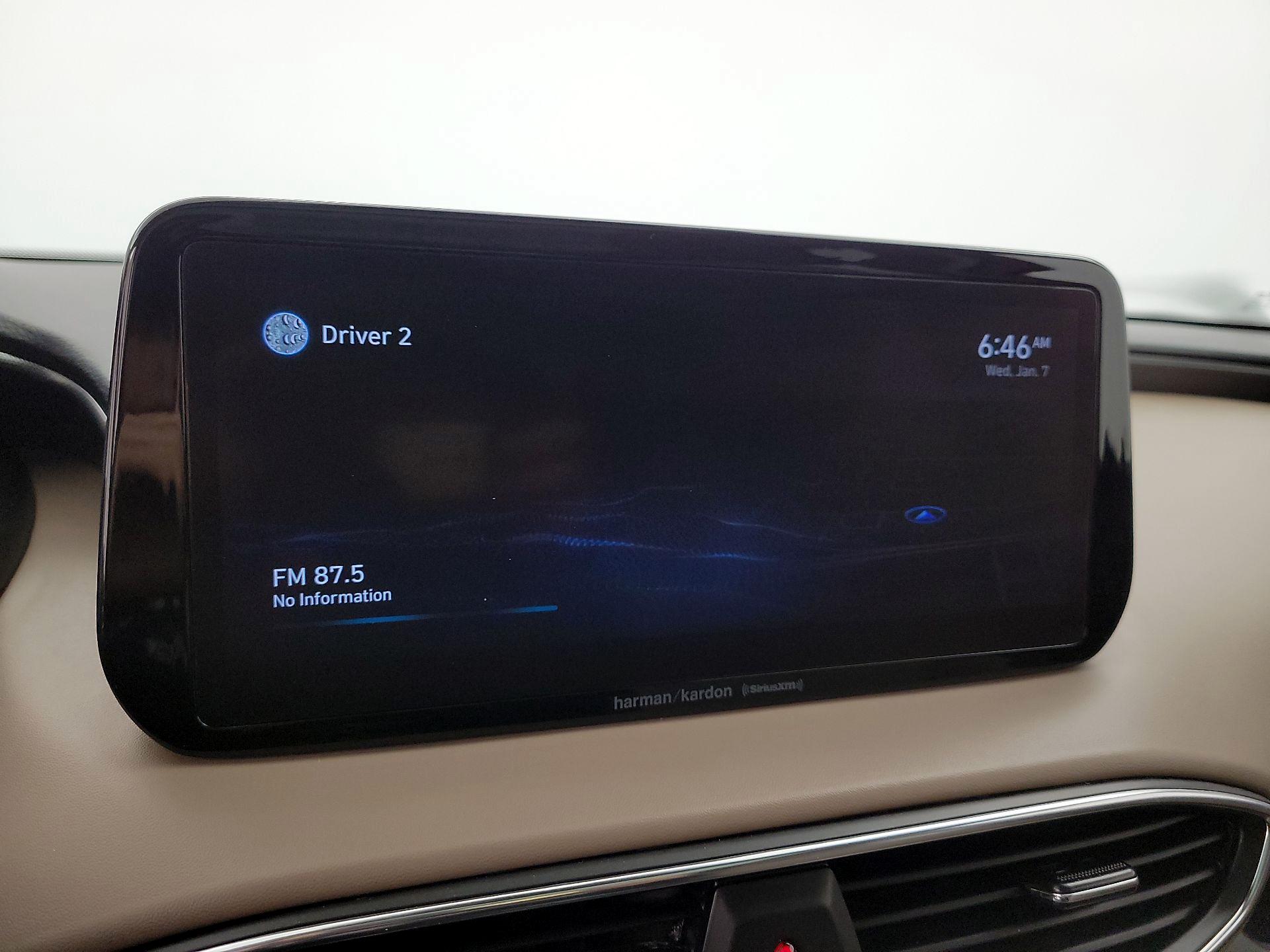 Thumbnail: 2022 Hyundai Santa Fe - 16