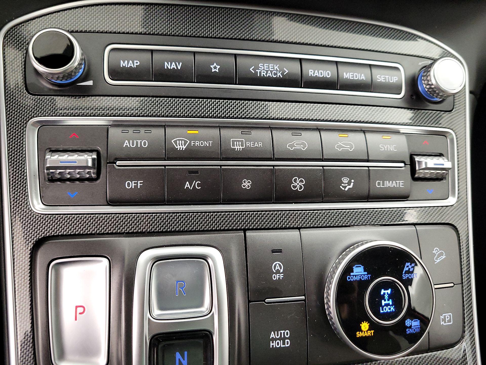 Thumbnail: 2022 Hyundai Santa Fe - 17