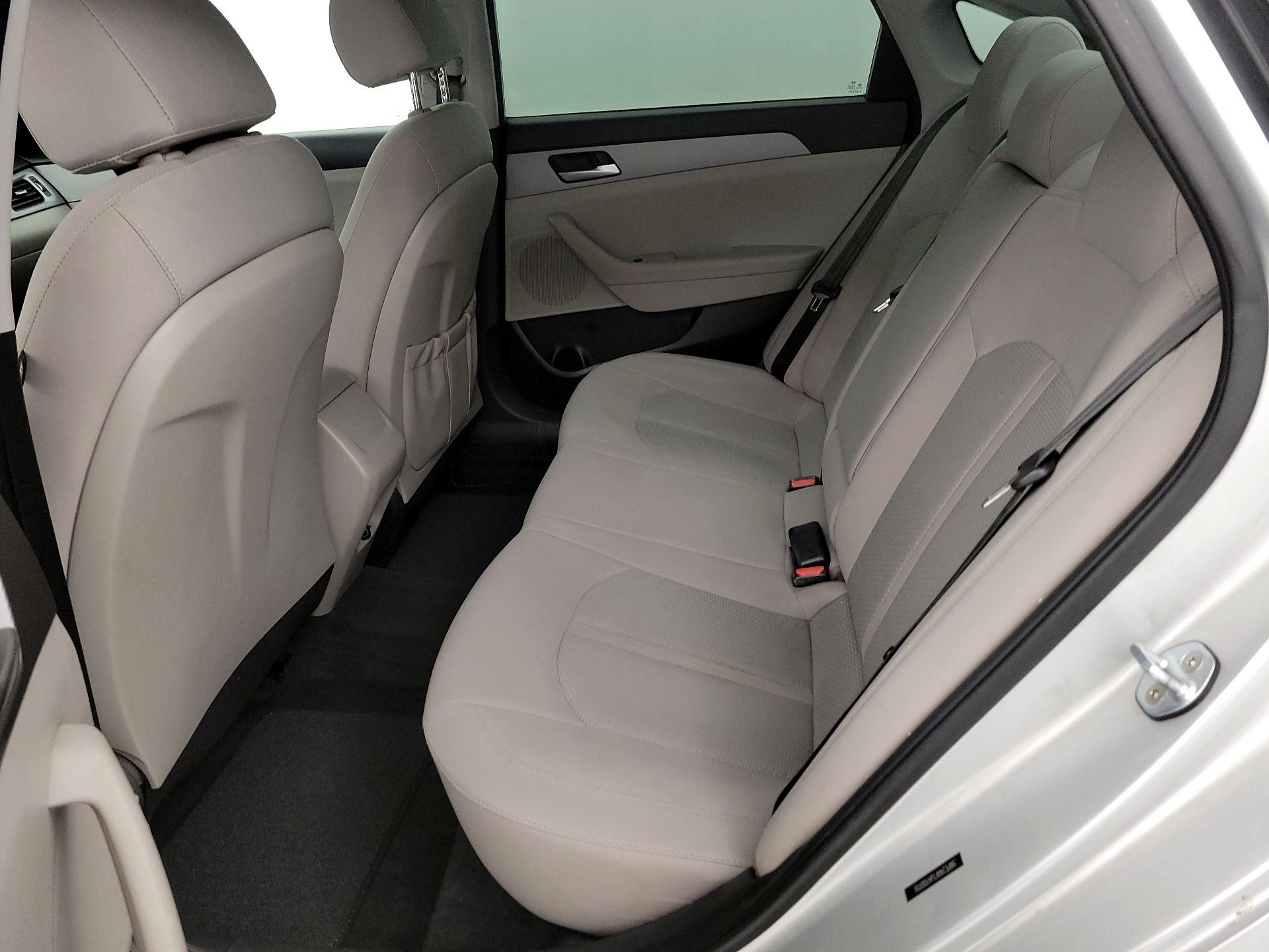 Thumbnail: 2018 Hyundai Sonata - 19