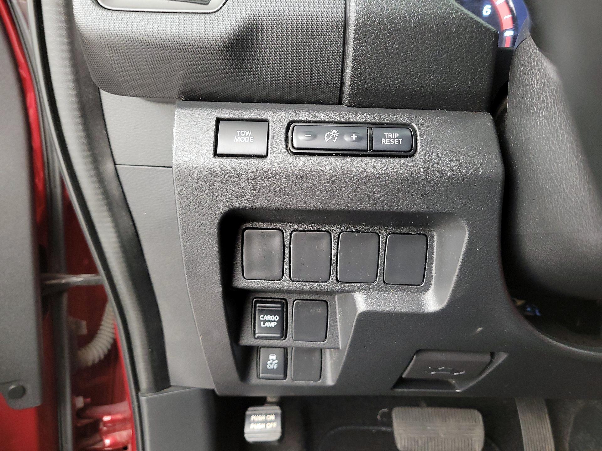 Thumbnail: 2022 Nissan Frontier - 13