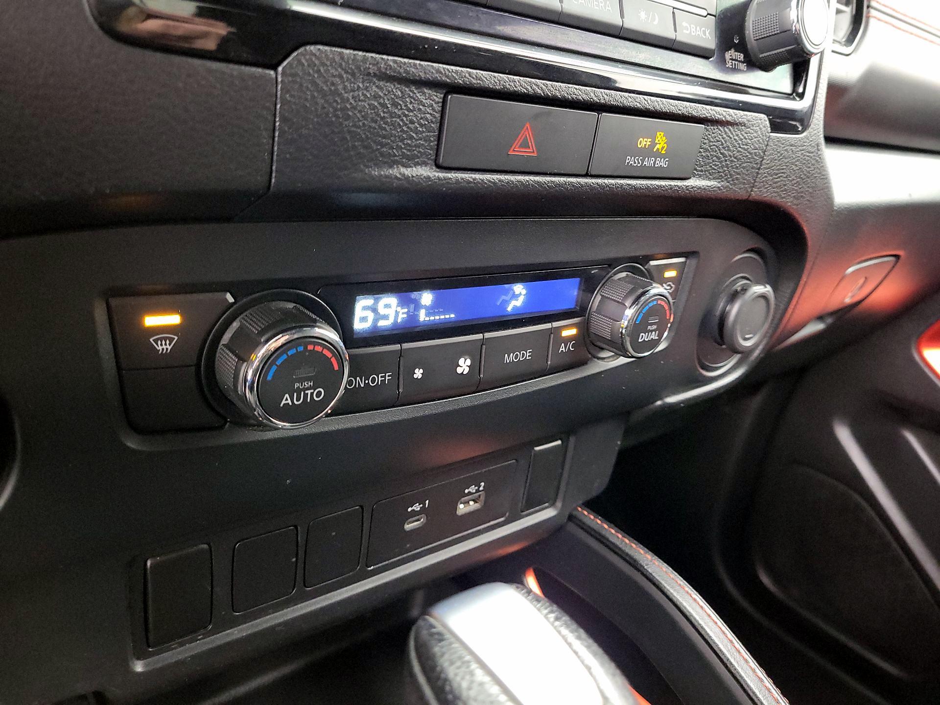 Thumbnail: 2022 Nissan Frontier - 17