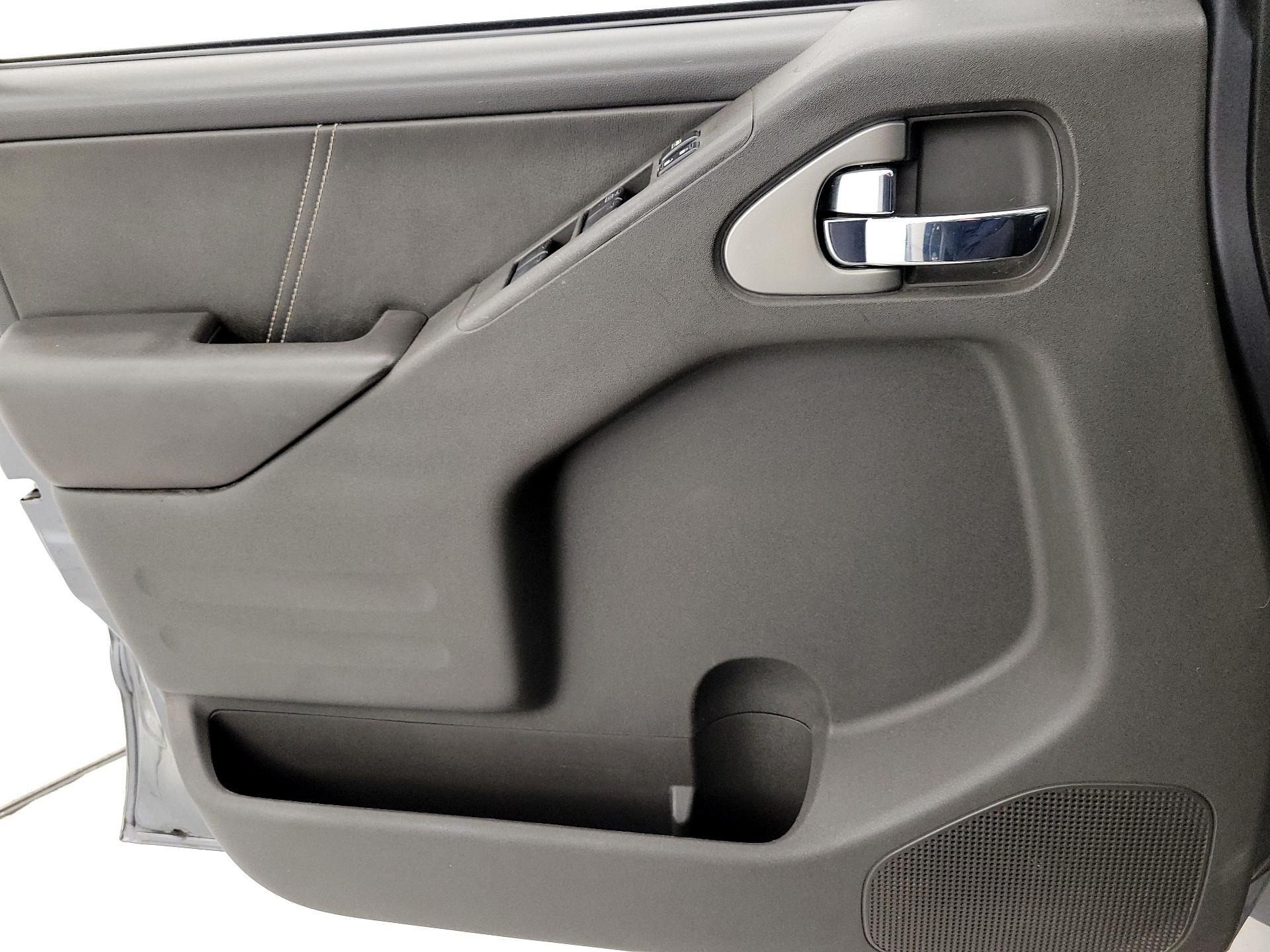 Thumbnail: 2020 Nissan Frontier - 12