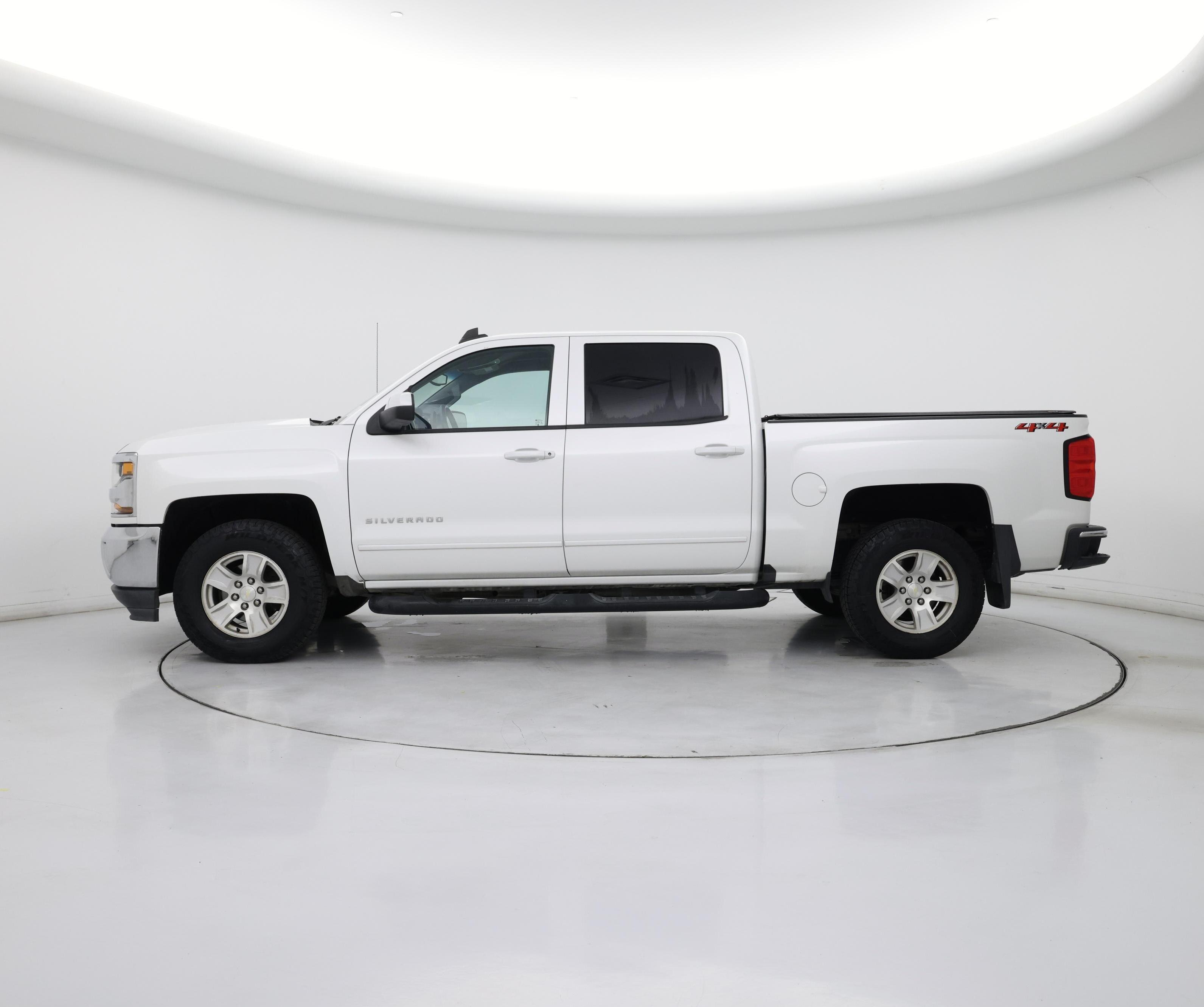 Thumbnail: 2018 Chevrolet Silverado 1500 - 3