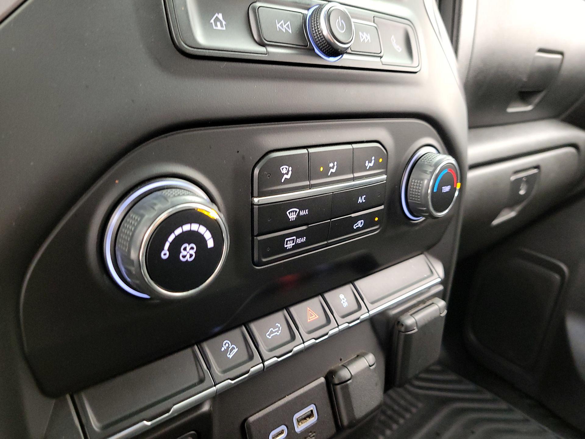 Thumbnail: 2021 Chevrolet Silverado 1500 - 16