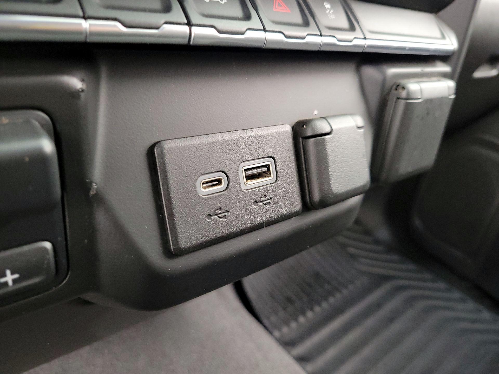 Thumbnail: 2021 Chevrolet Silverado 1500 - 18