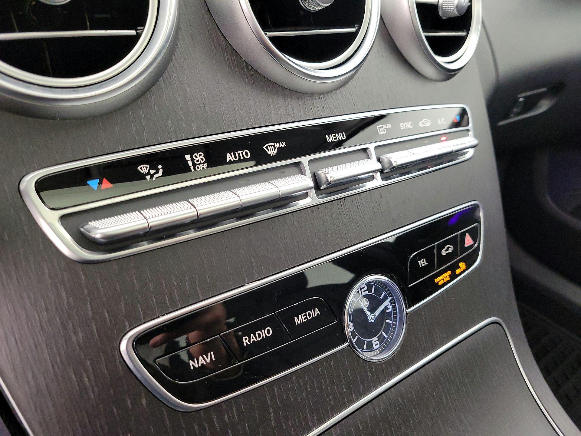 Thumbnail: 2021 Mercedes-Benz C-Class - 16