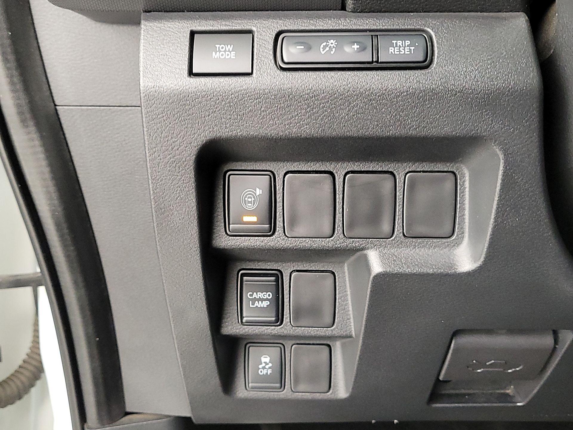 Thumbnail: 2022 Nissan Frontier - 13