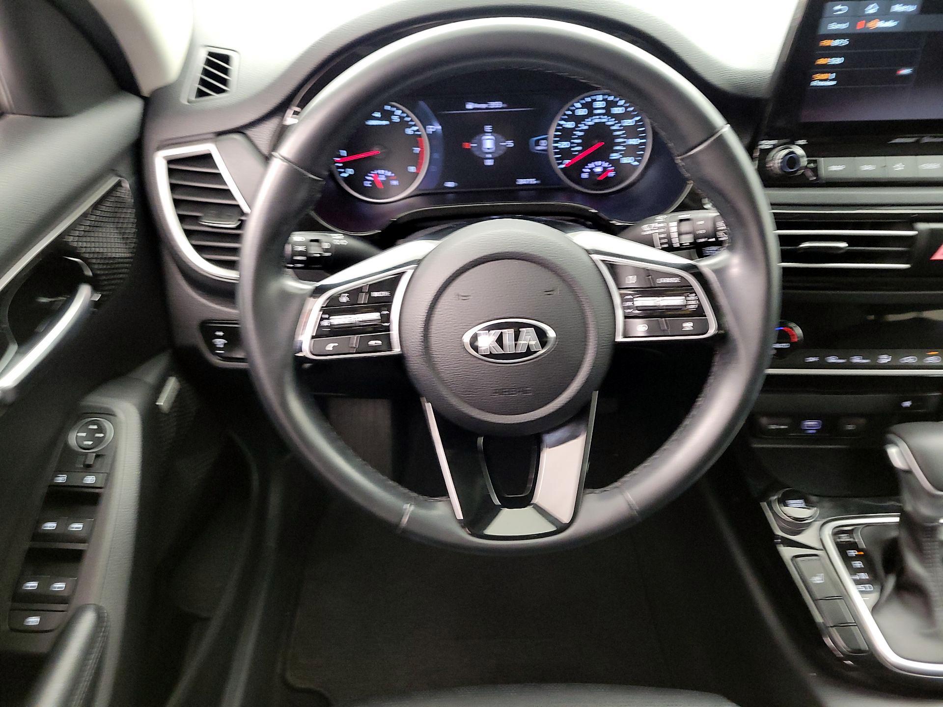 Thumbnail: 2021 Kia Seltos - 10