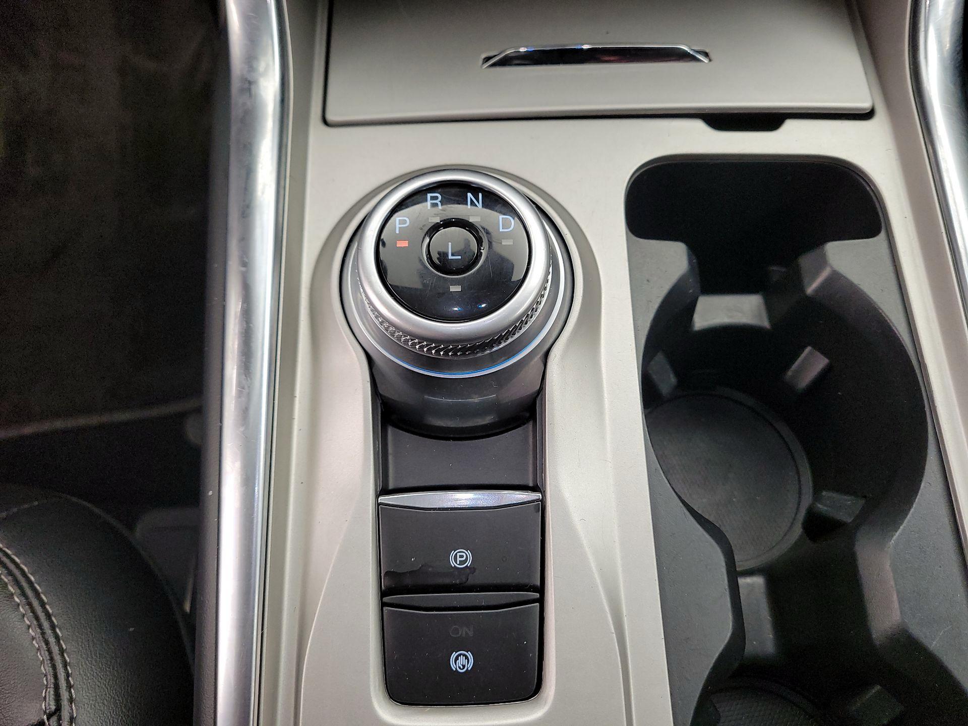 Thumbnail: 2023 Ford Explorer - 17