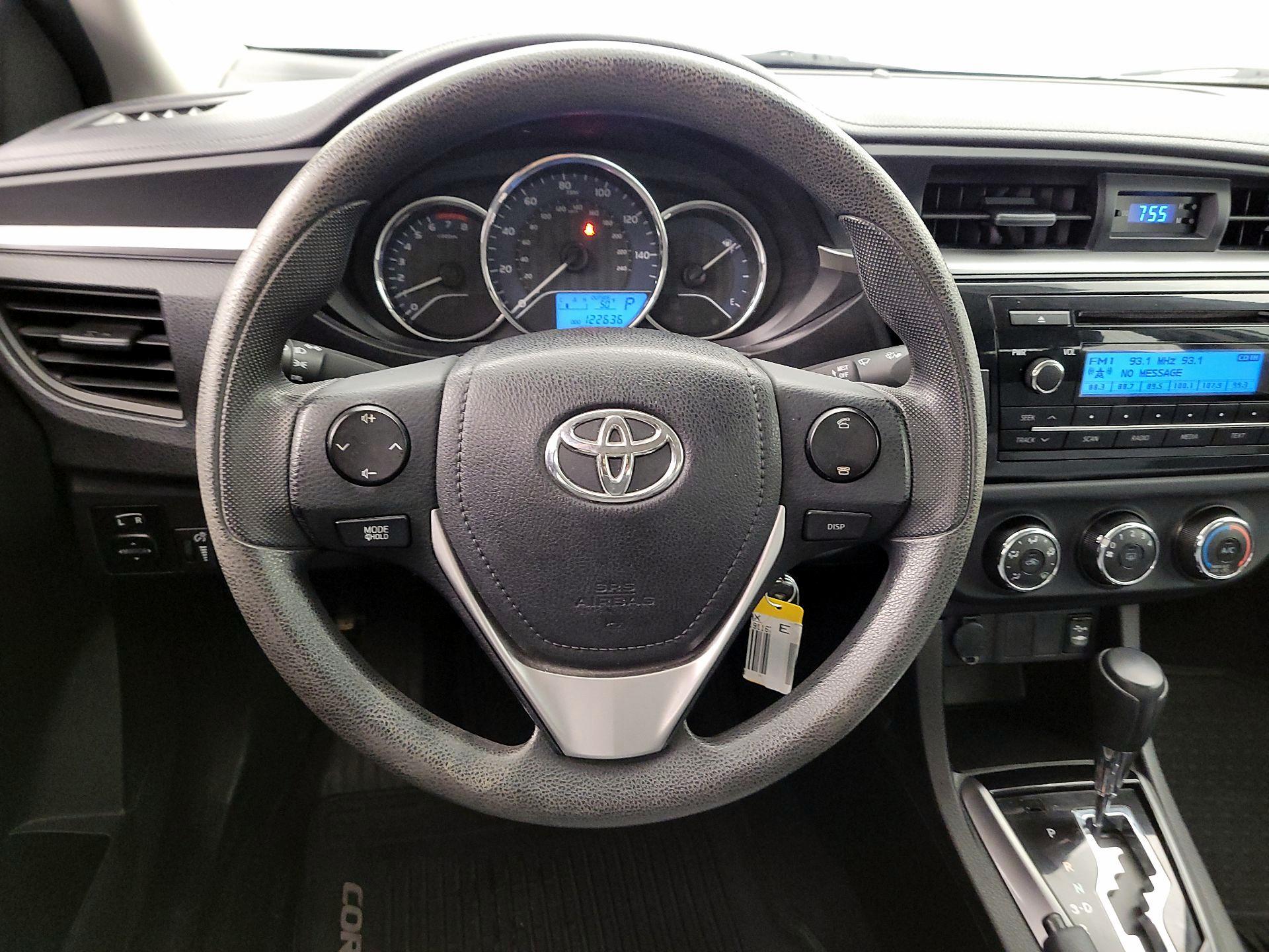 Thumbnail: 2015 Toyota Corolla - 10