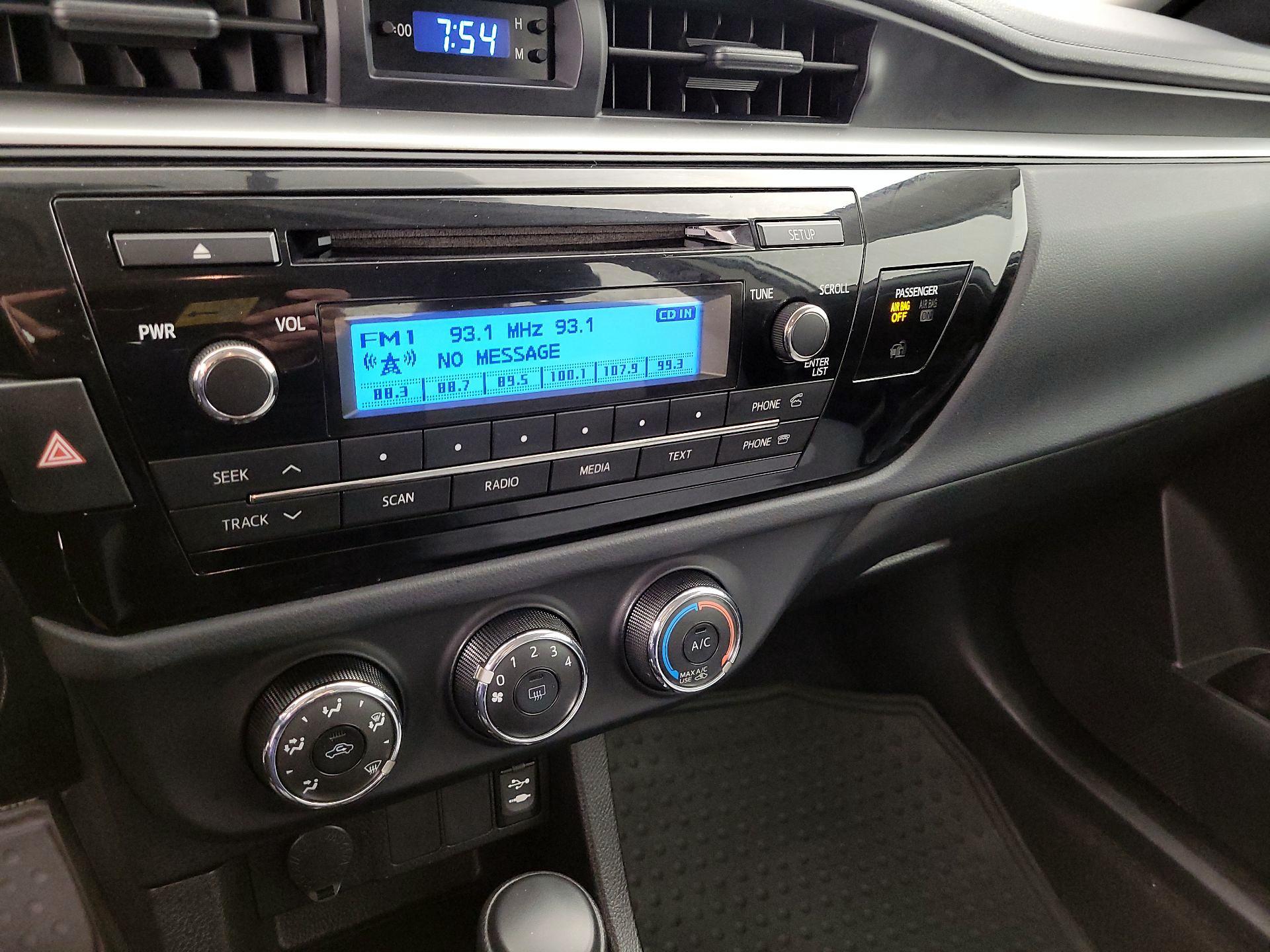 Thumbnail: 2015 Toyota Corolla - 14