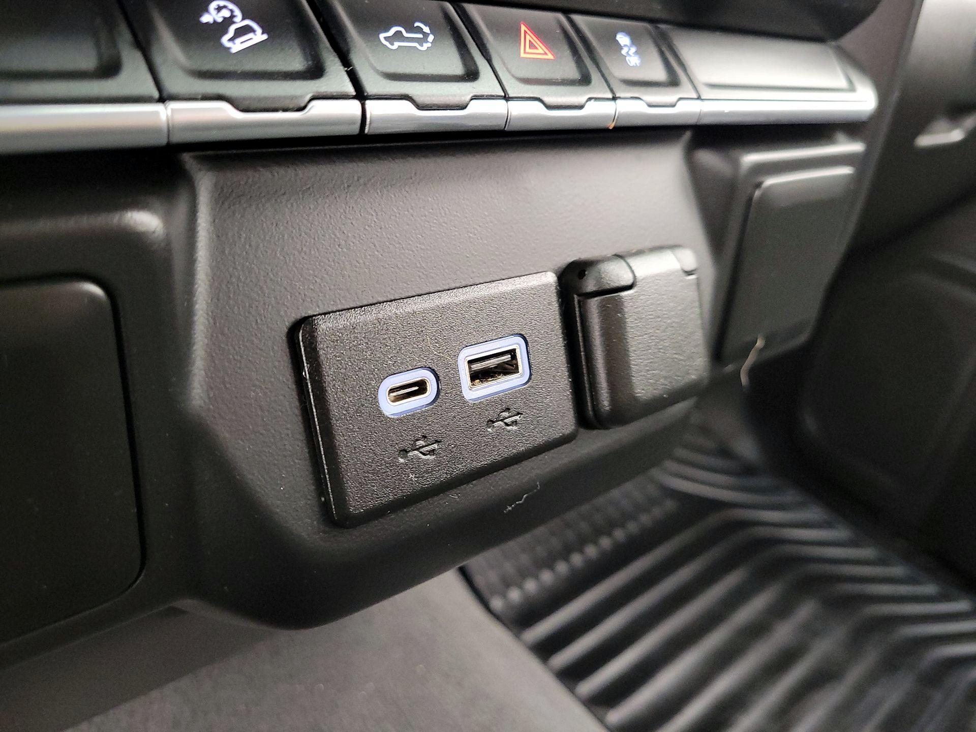 Thumbnail: 2021 Chevrolet Silverado 1500 - 18