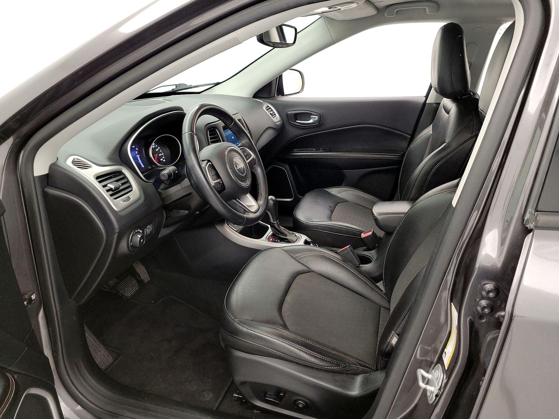 Thumbnail: 2020 Jeep Compass - 11