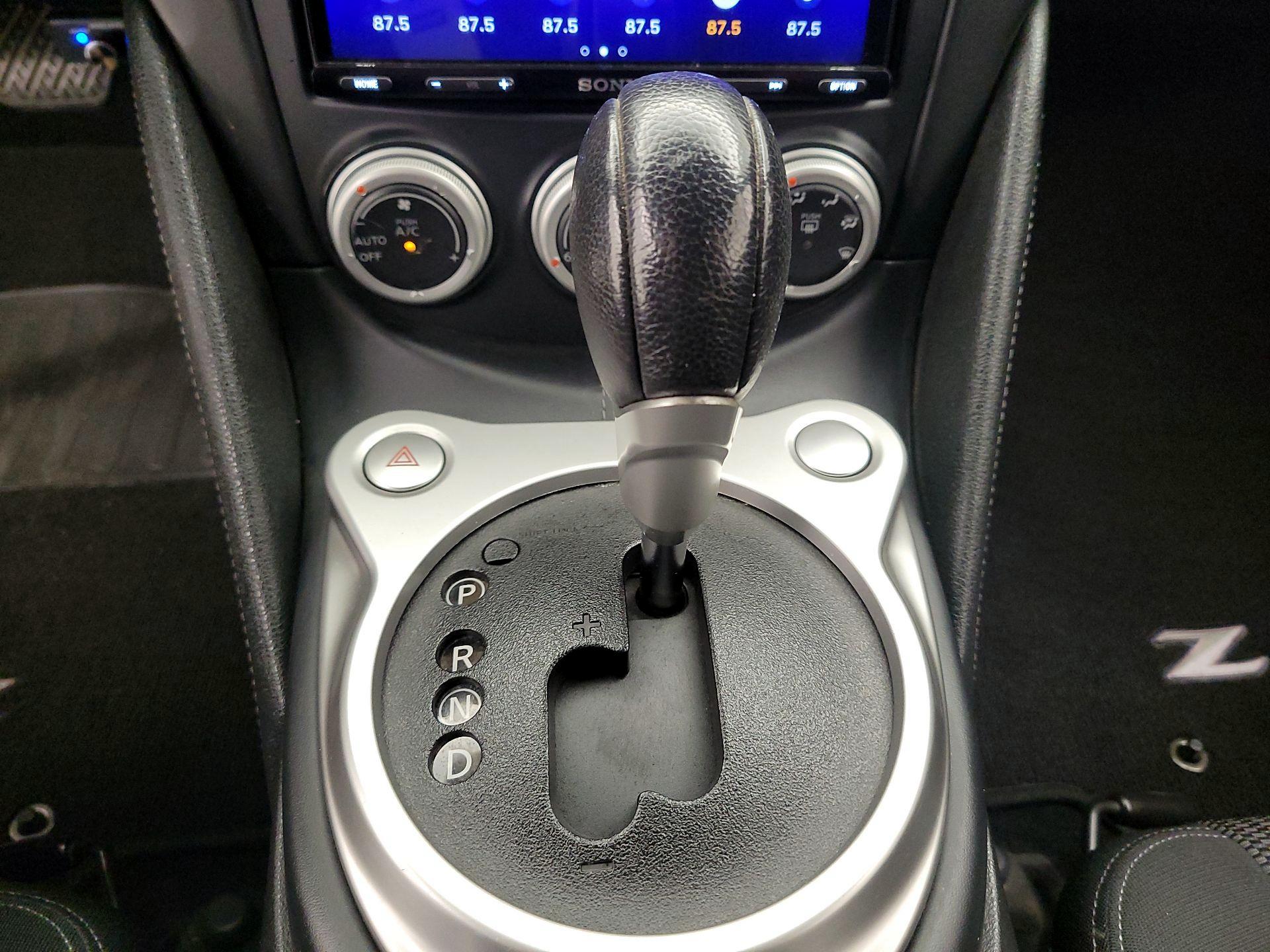 Thumbnail: 2015 Nissan Z - 15