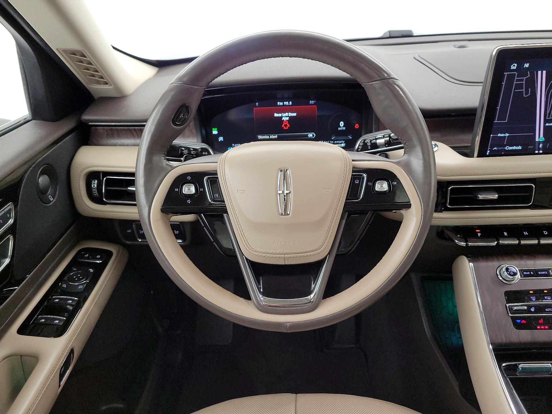 Thumbnail: 2023 Lincoln Aviator - 10