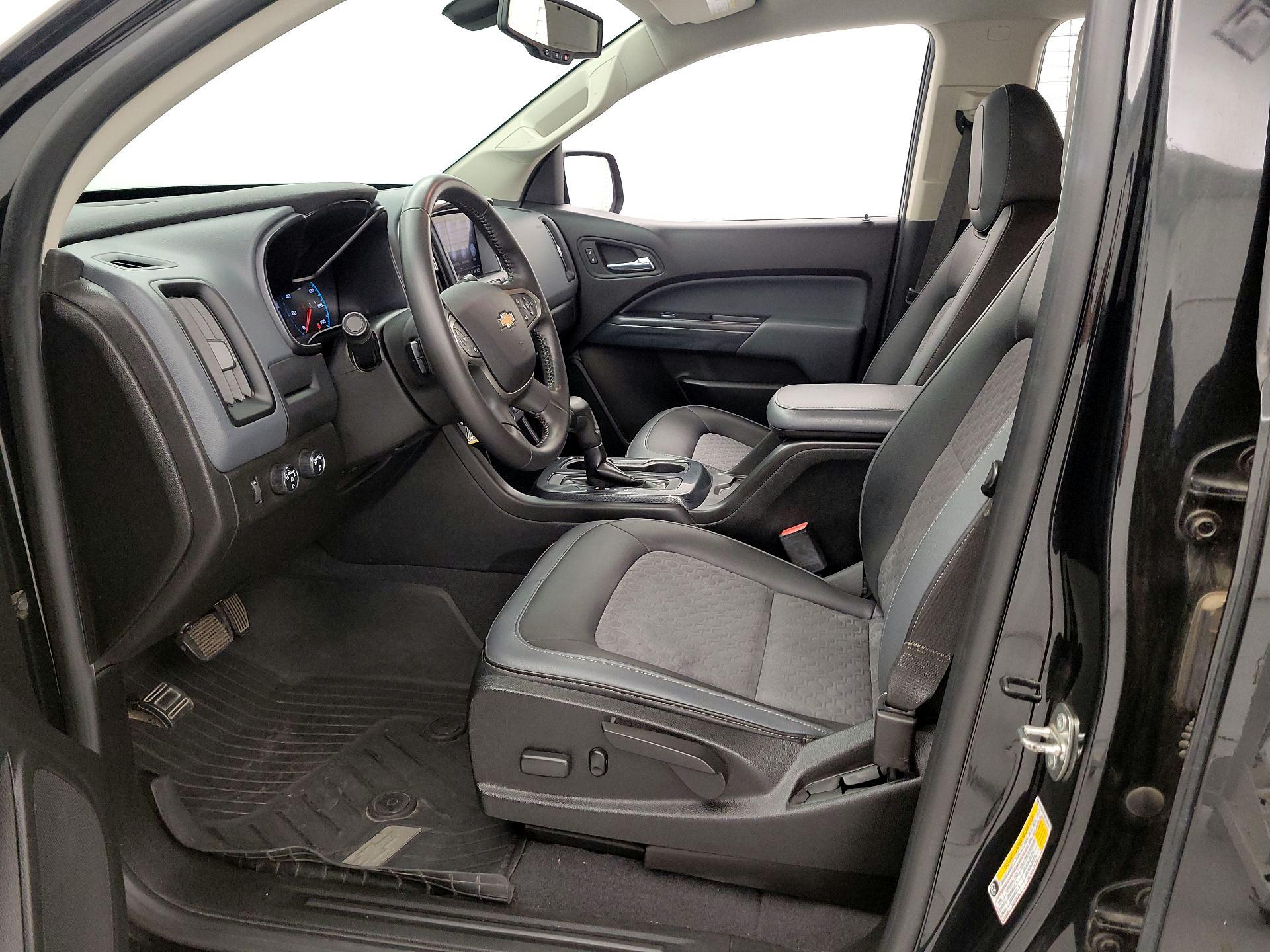 Thumbnail: 2019 Chevrolet Colorado - 11