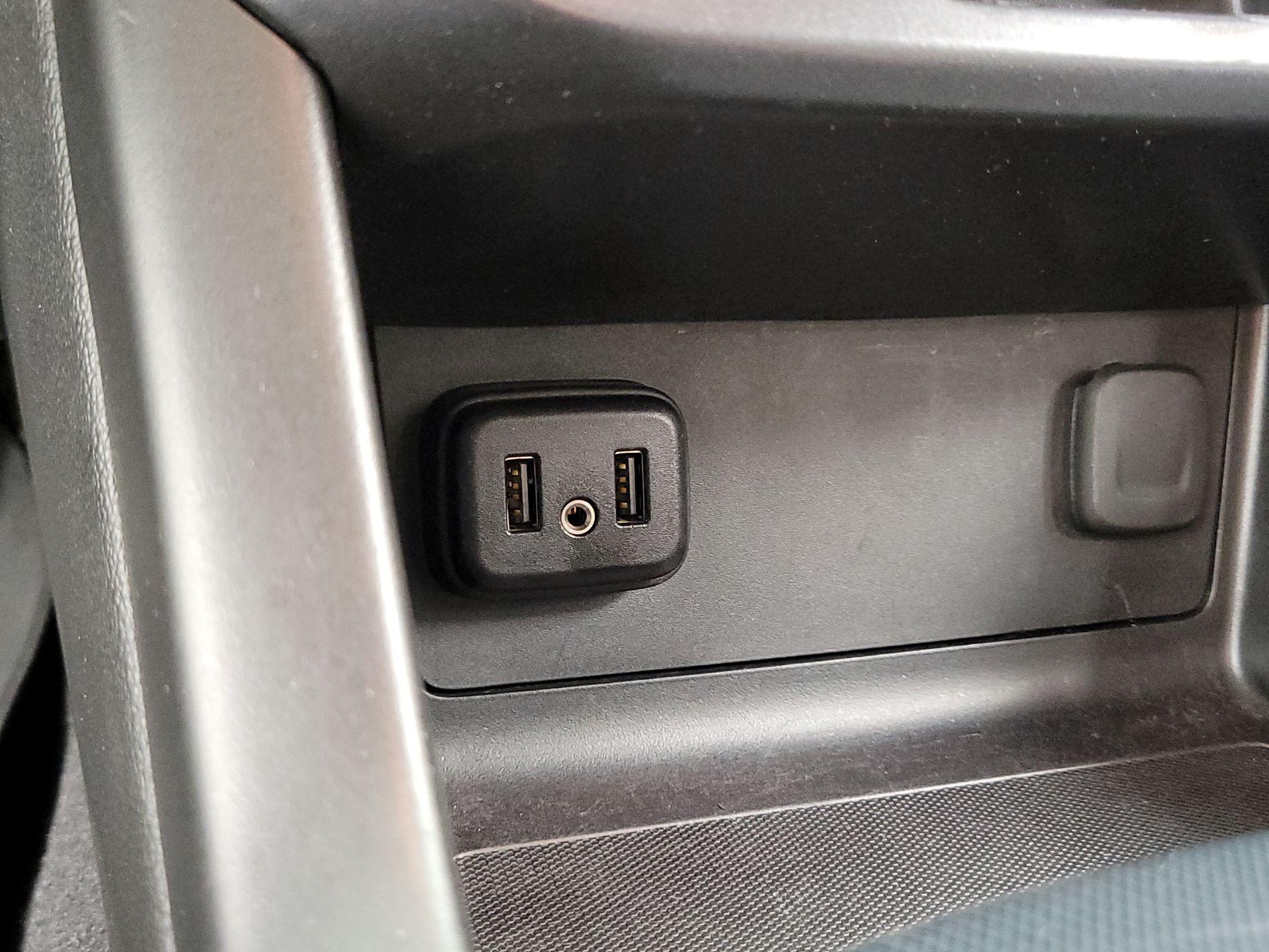 Thumbnail: 2019 Chevrolet Colorado - 18