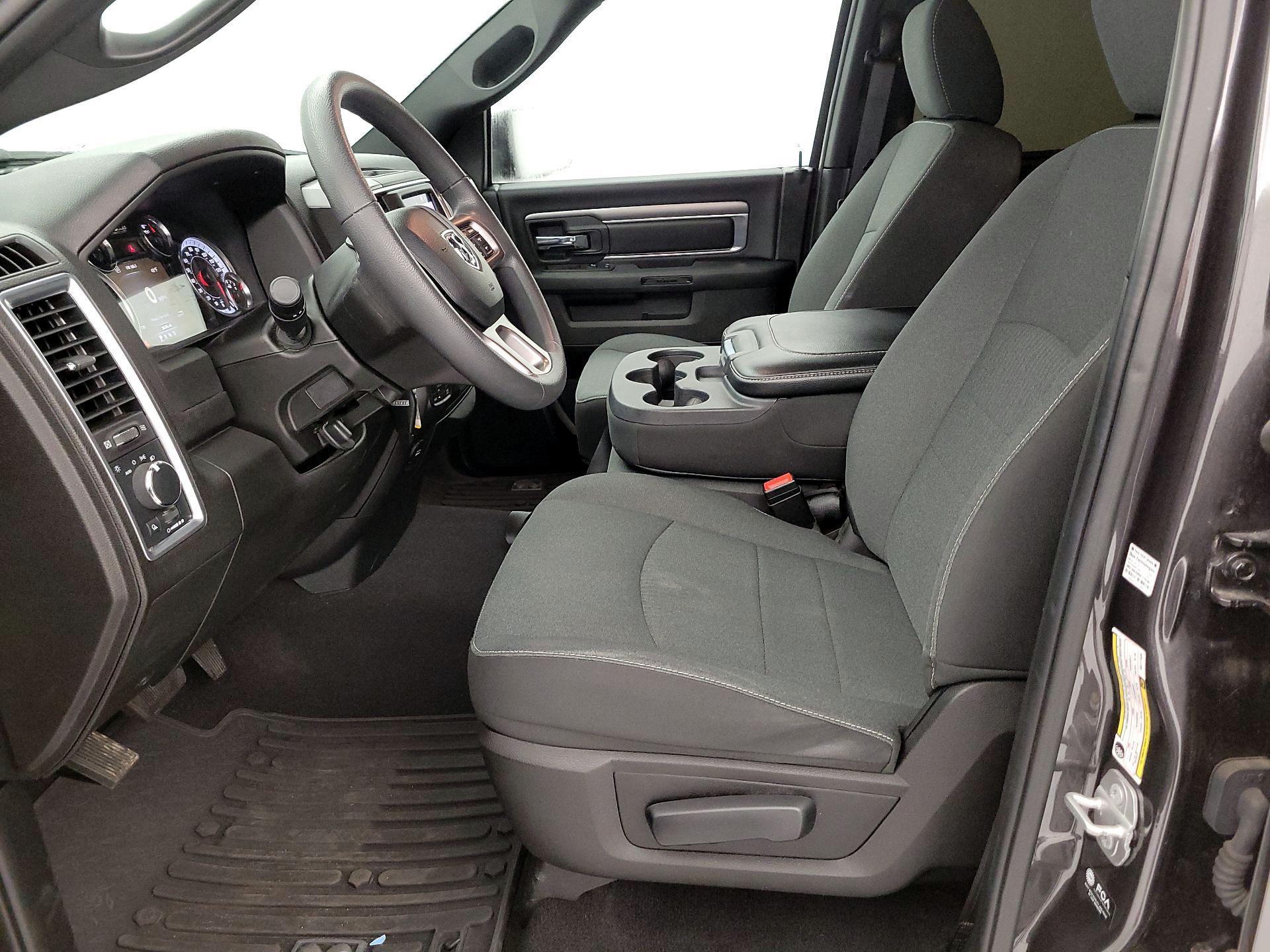 Thumbnail: 2022 RAM 1500 Classic - 11