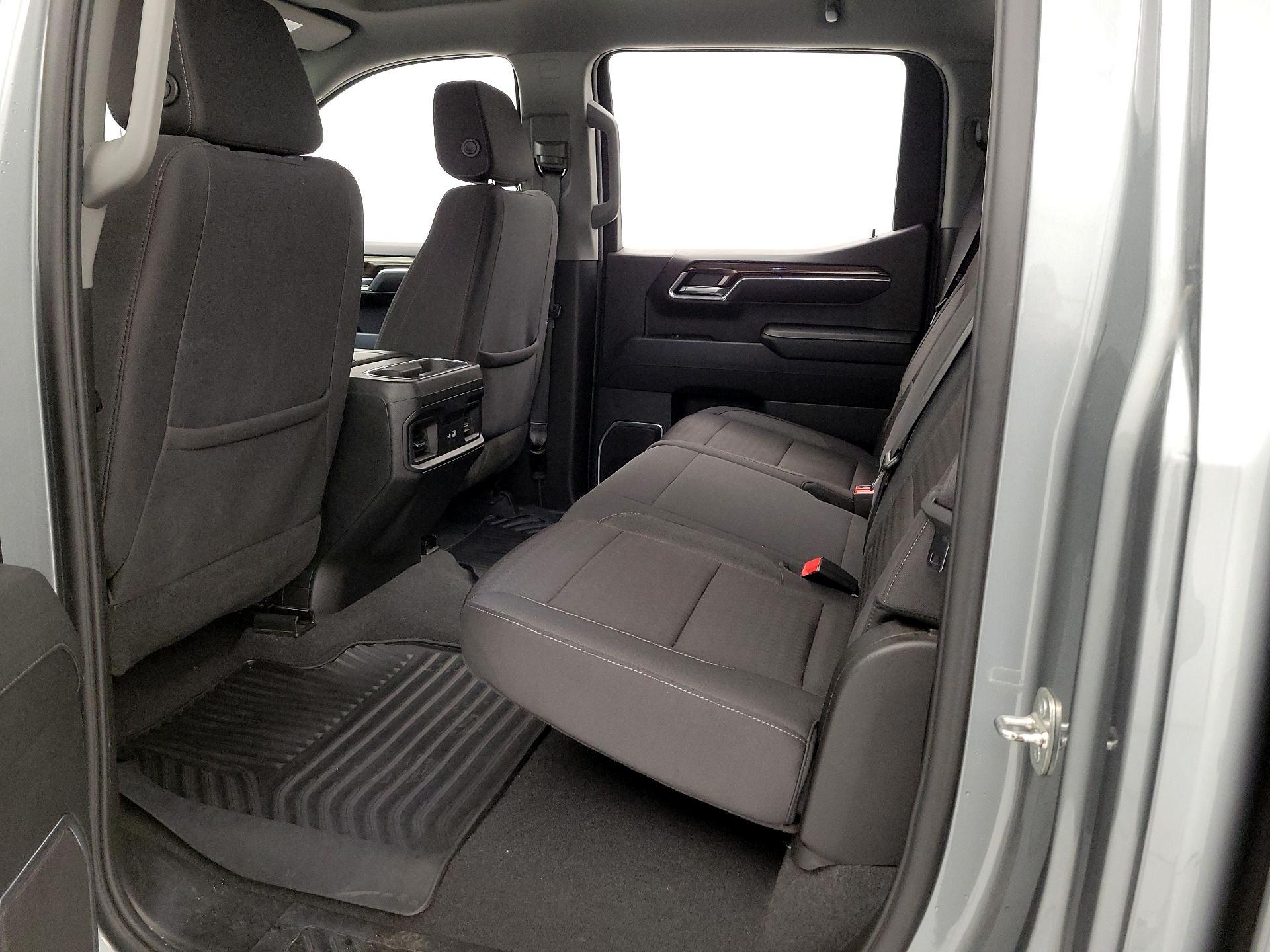 Thumbnail: 2024 Chevrolet Silverado 1500 - 19