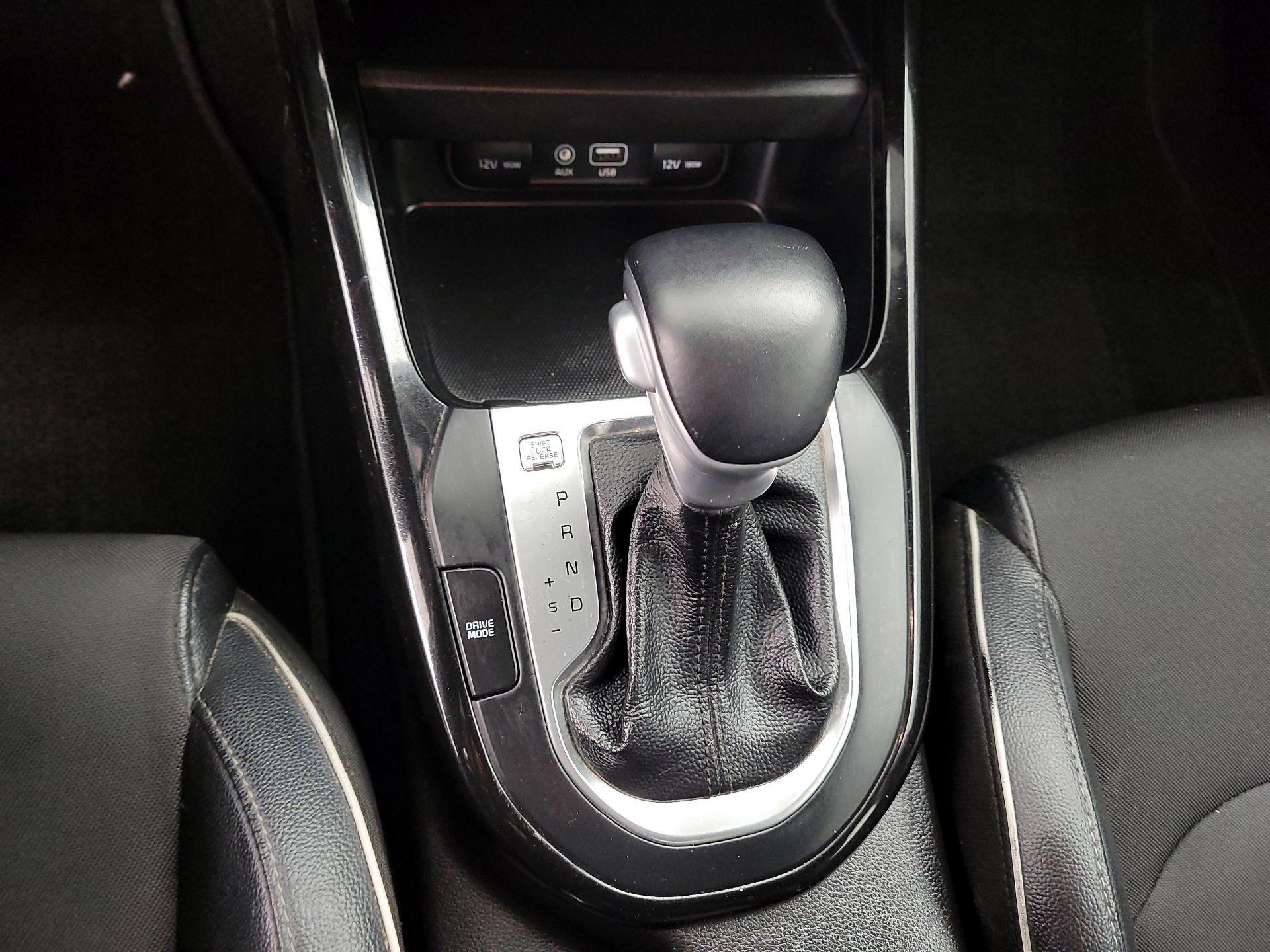 Thumbnail: 2020 Kia Forte - 17