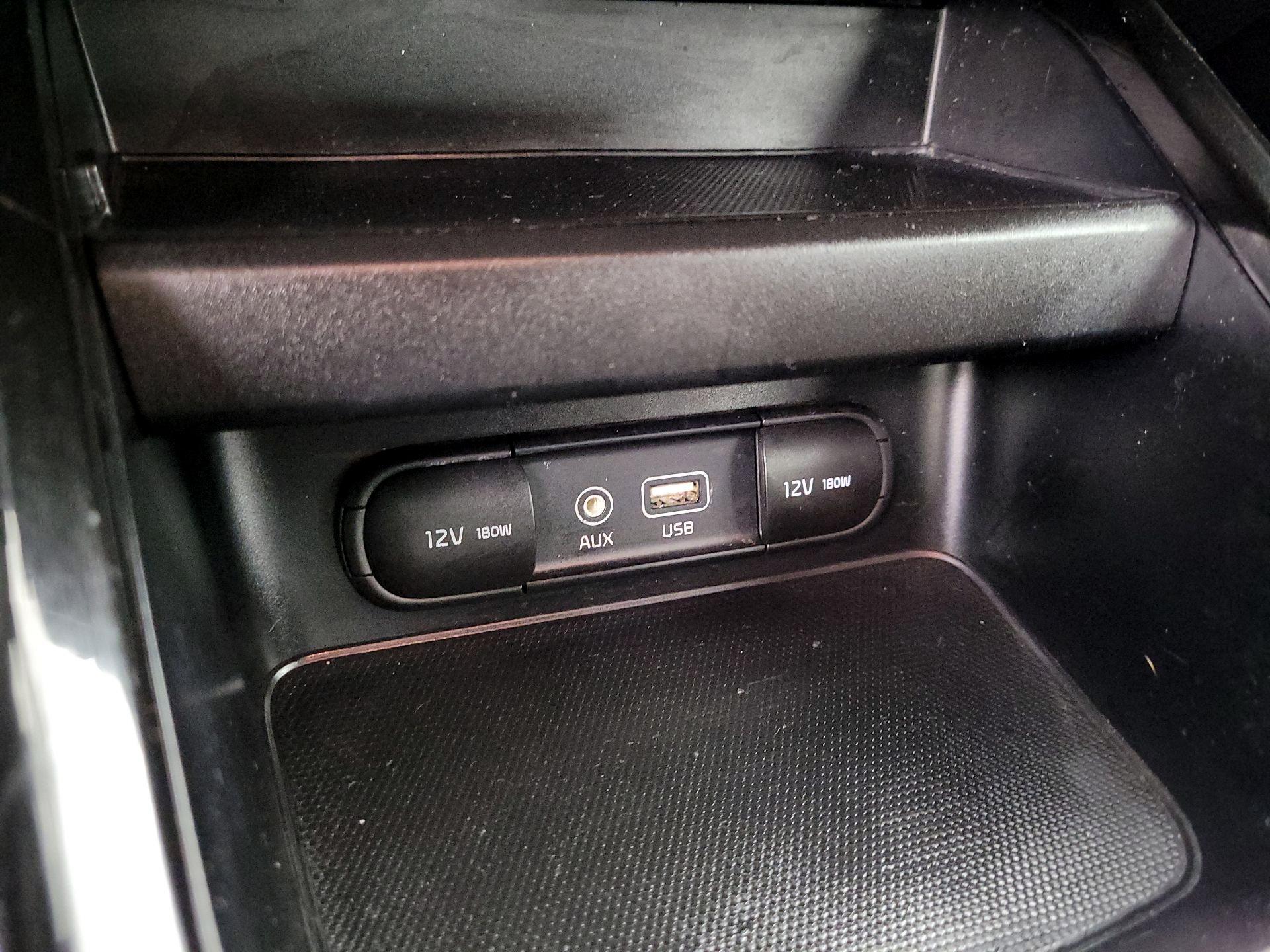 Thumbnail: 2020 Kia Forte - 18