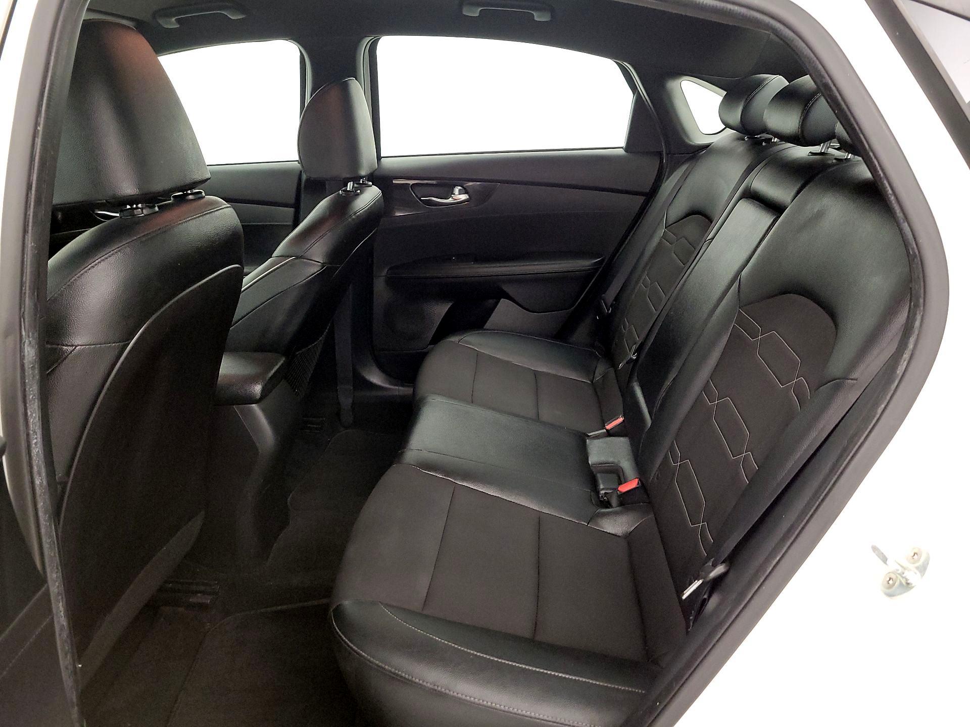 Thumbnail: 2020 Kia Forte - 19