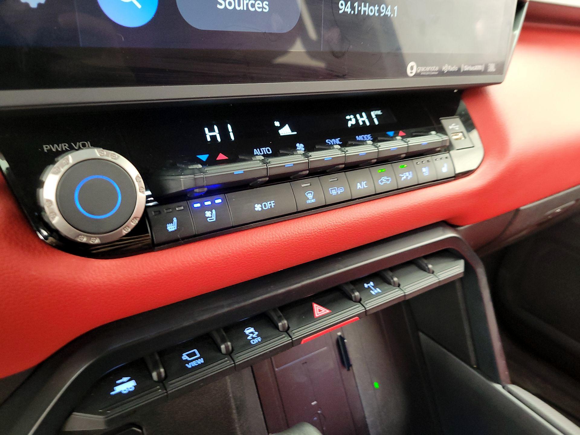 Thumbnail: 2024 Toyota Tundra - 17