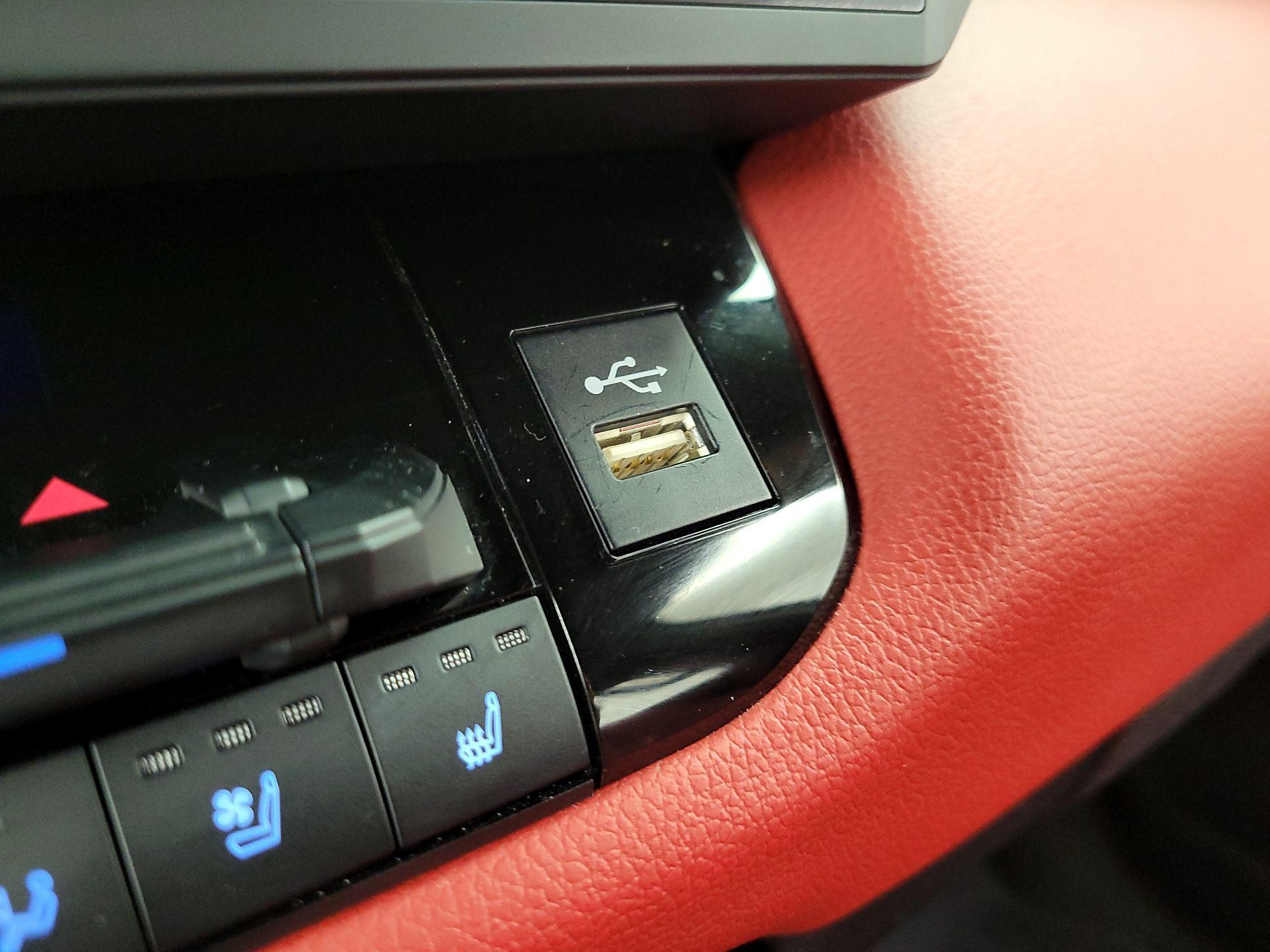 Thumbnail: 2024 Toyota Tundra - 19