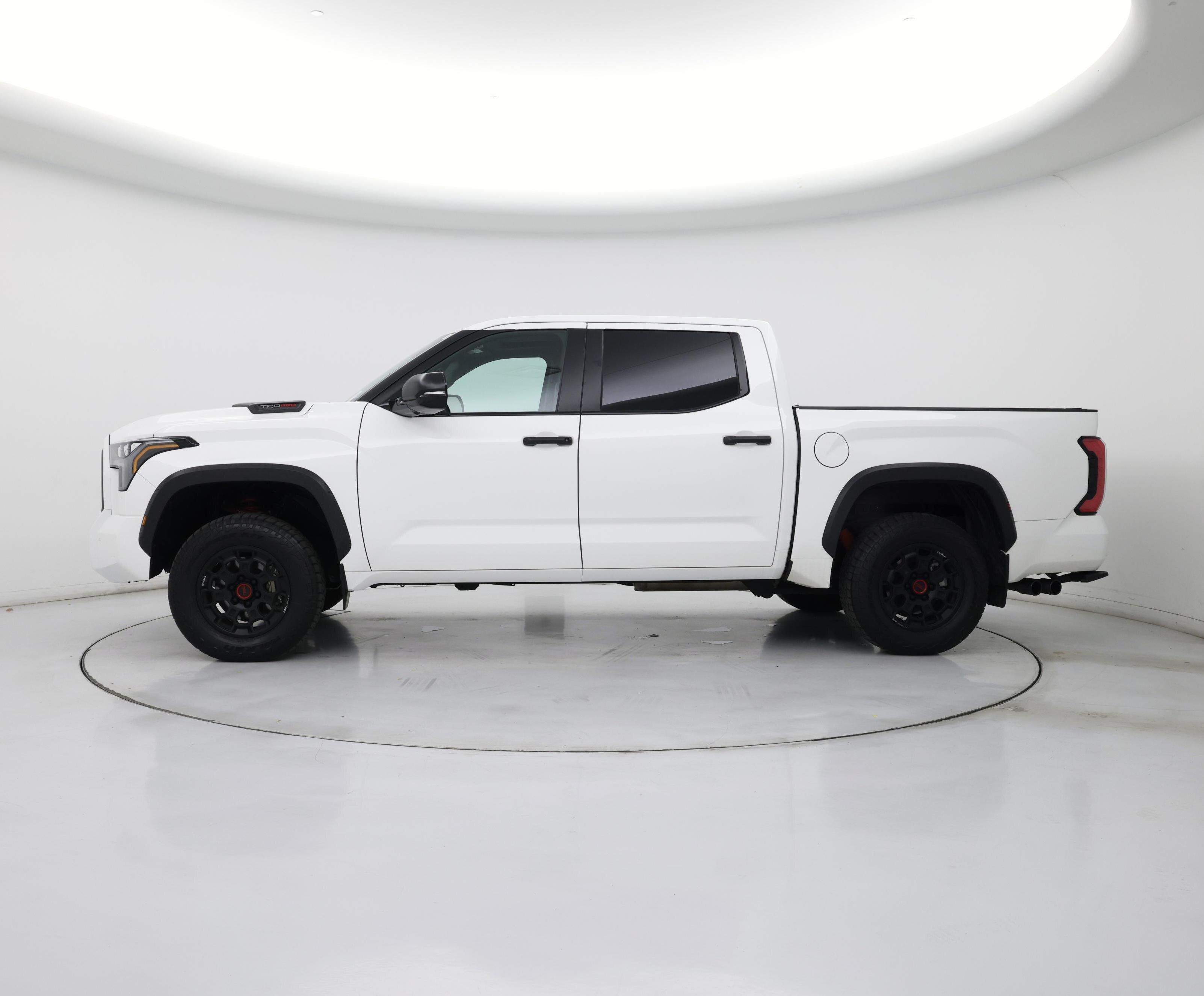 Thumbnail: 2024 Toyota Tundra - 3