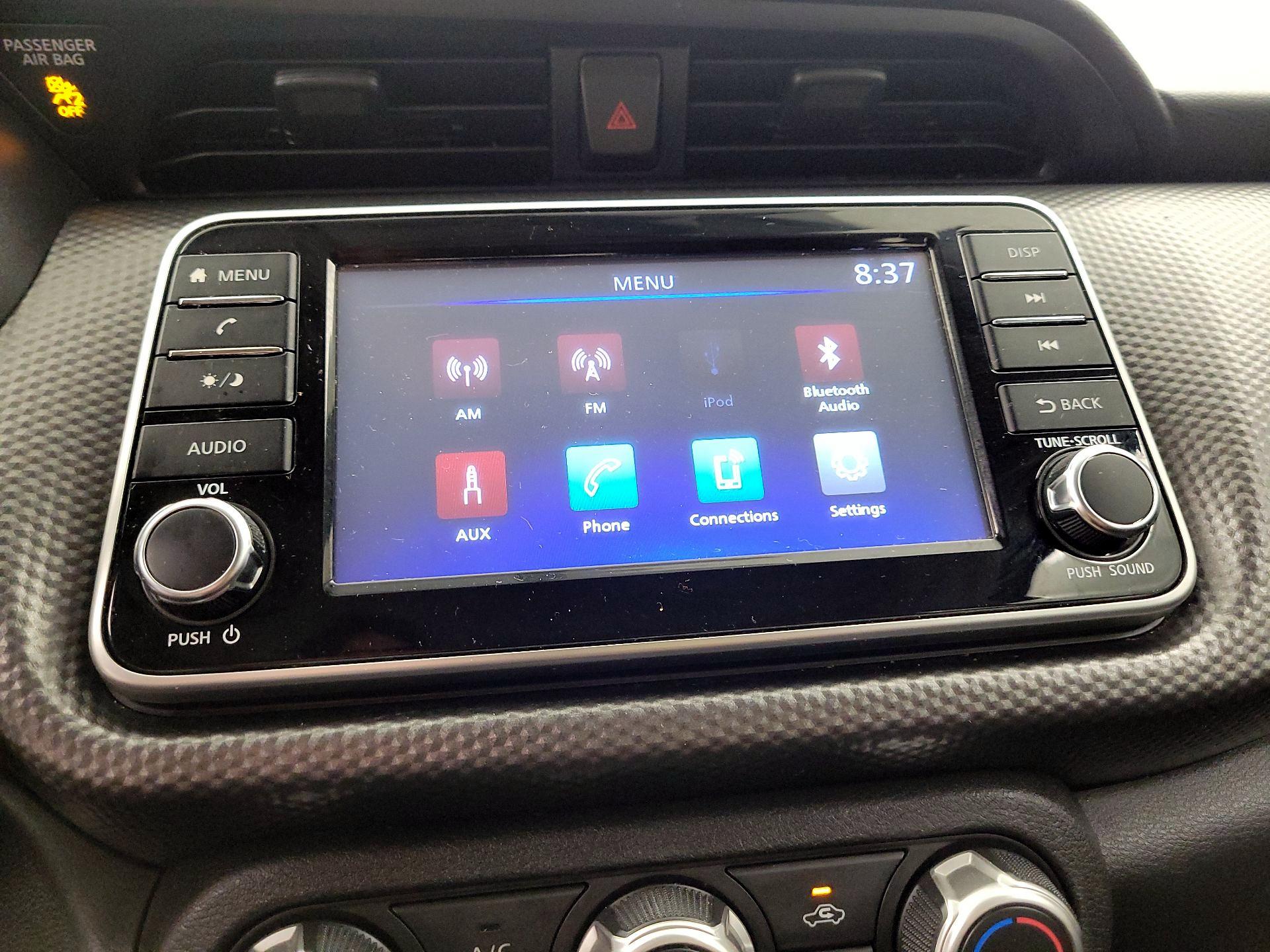 Thumbnail: 2019 Nissan Kicks - 14