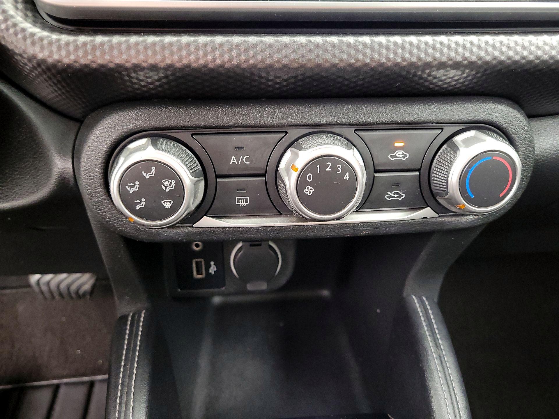 Thumbnail: 2019 Nissan Kicks - 15