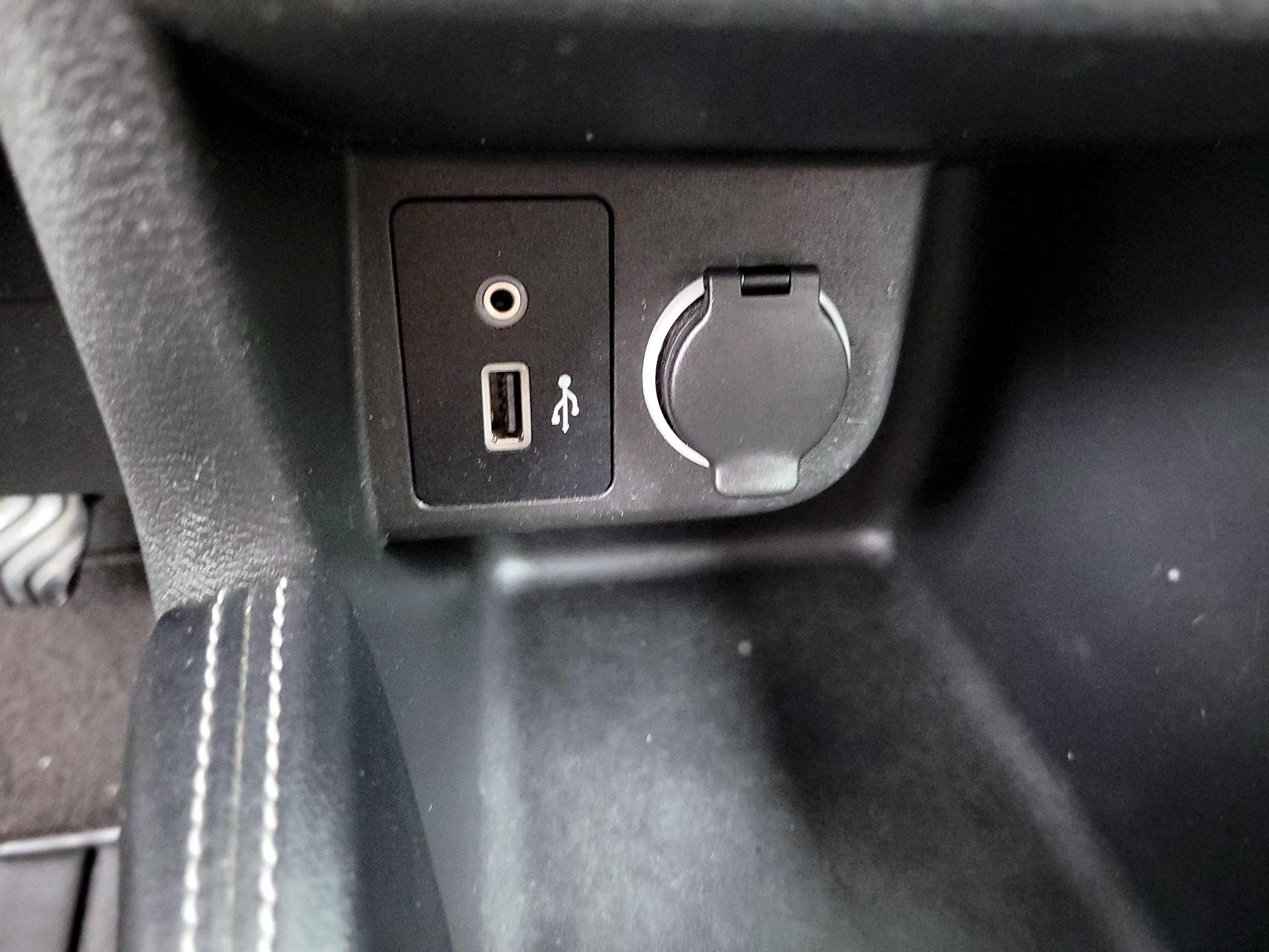 Thumbnail: 2019 Nissan Kicks - 17