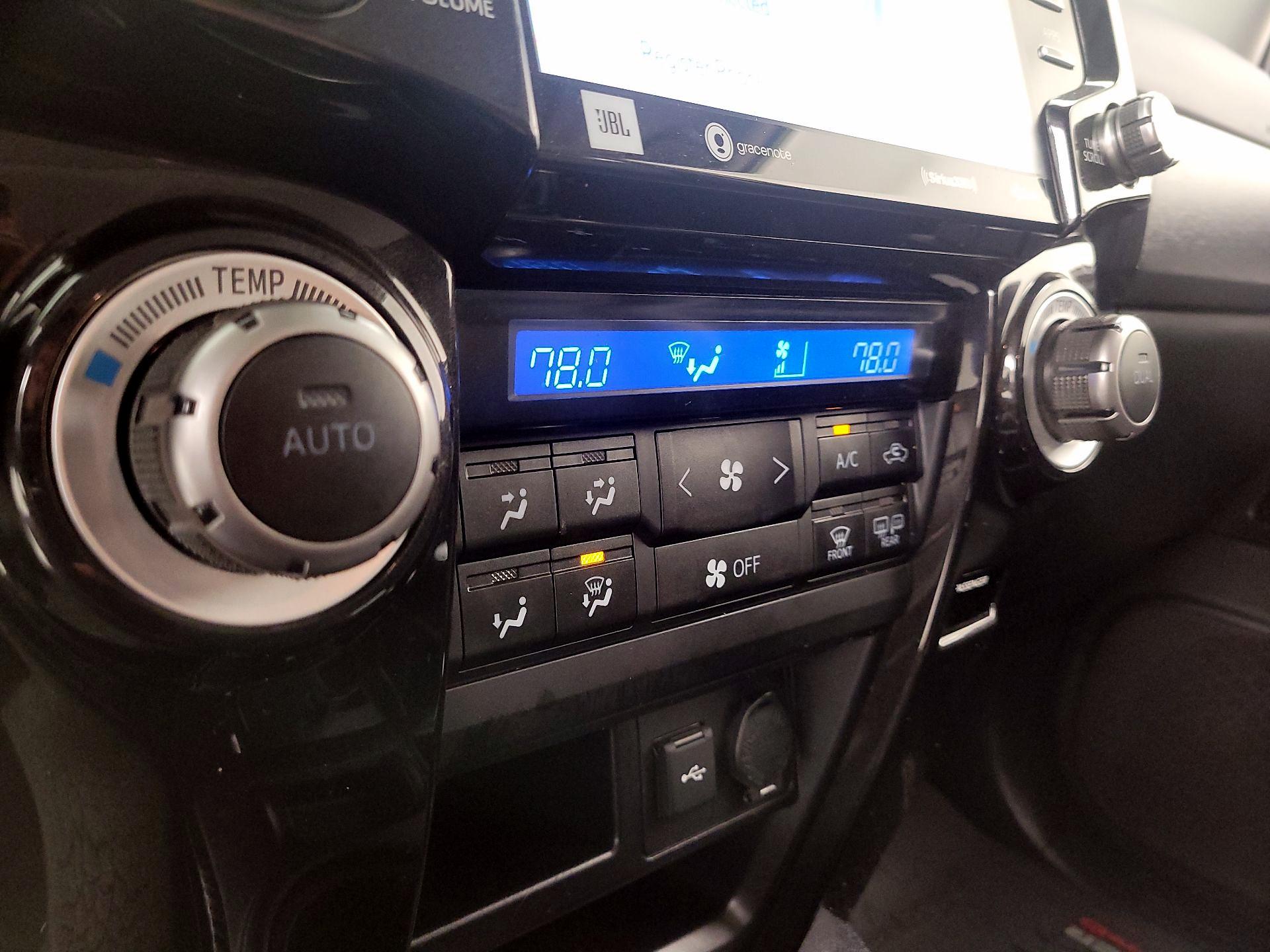 Thumbnail: 2022 Toyota 4Runner - 17