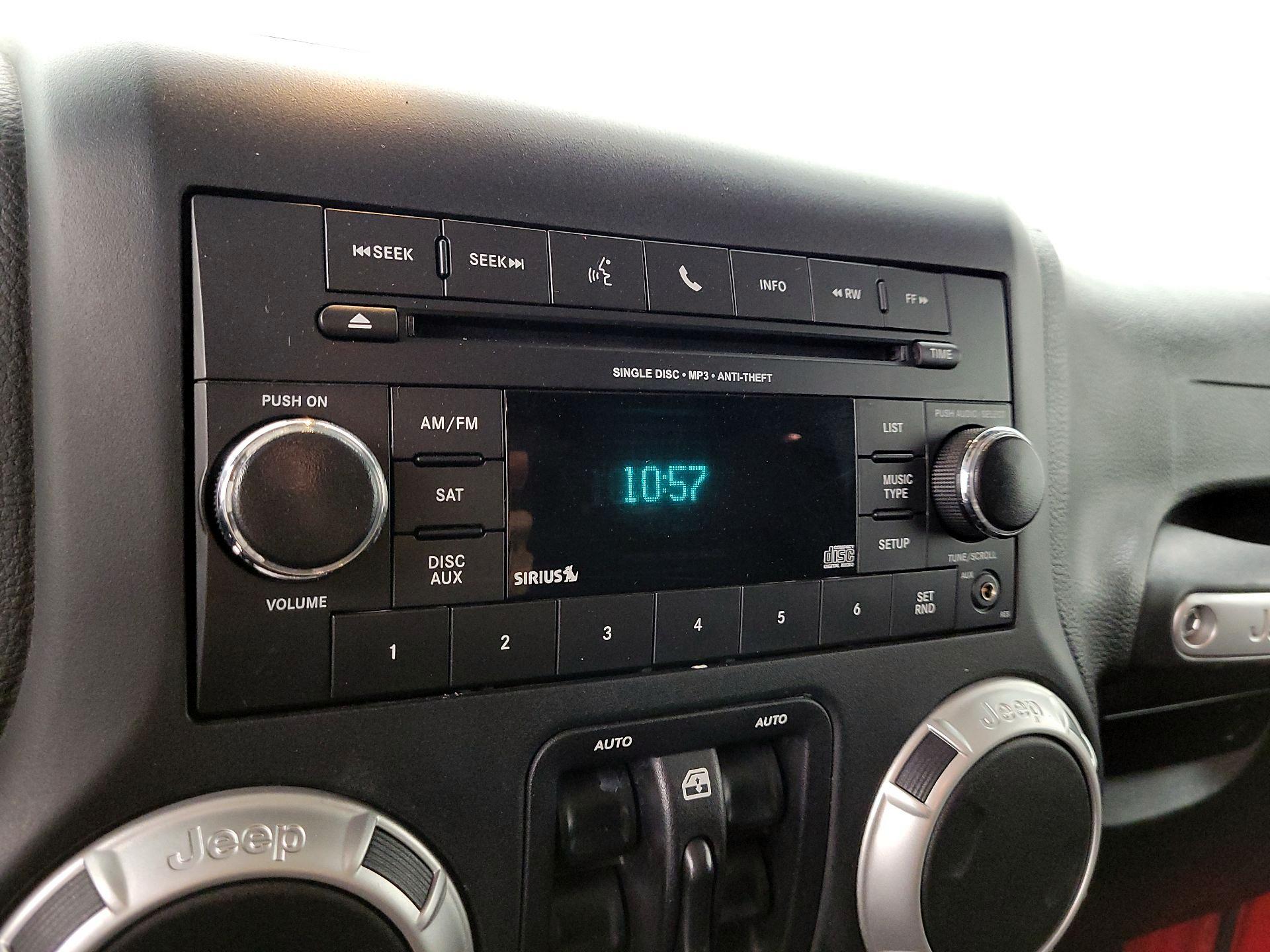 Thumbnail: 2018 Jeep Wrangler - 13