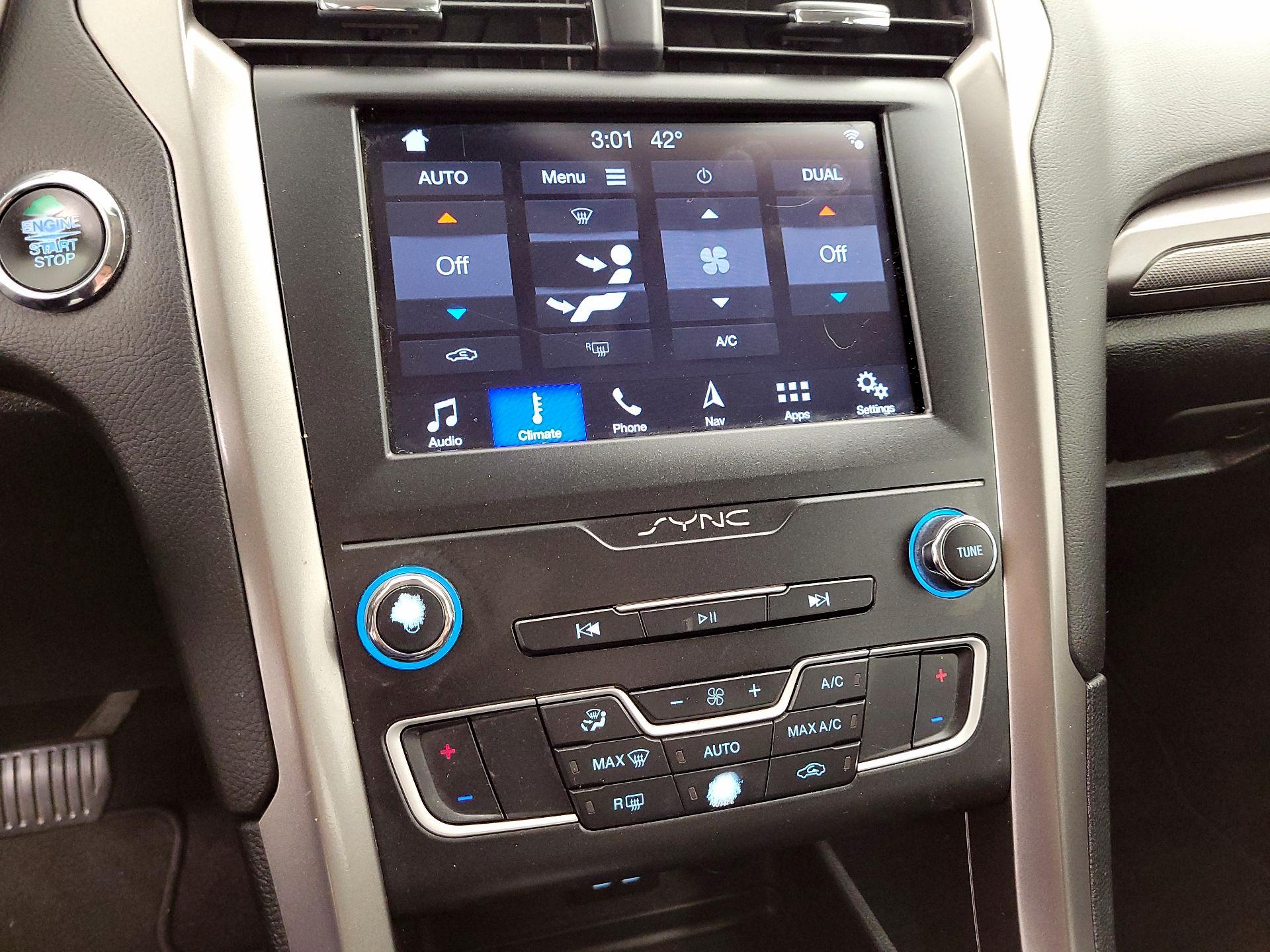 Thumbnail: 2019 Ford Fusion - 17