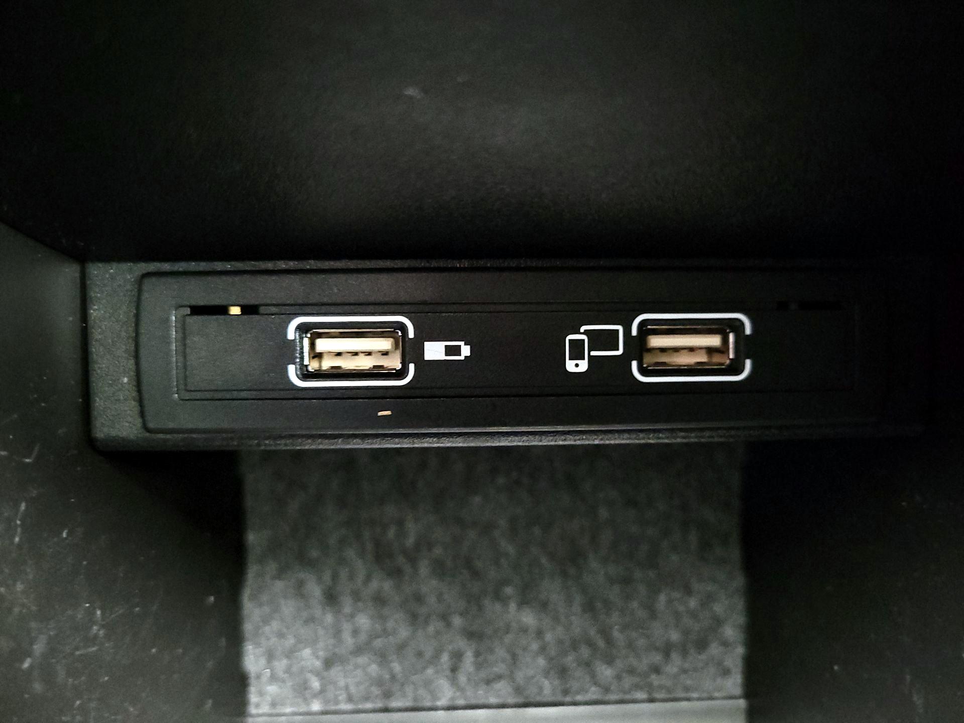 Thumbnail: 2018 Mercedes-Benz CLA - 18