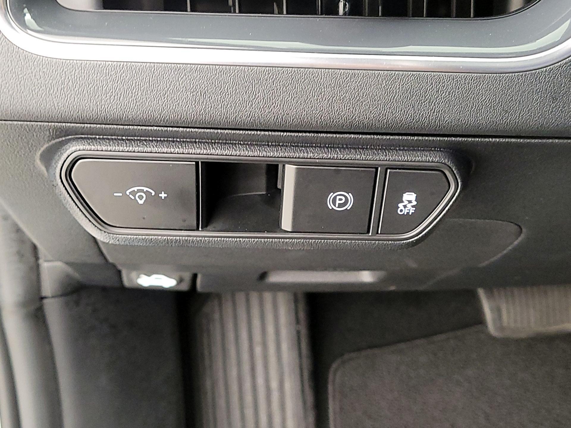 Thumbnail: 2025 Kia K4 - 13