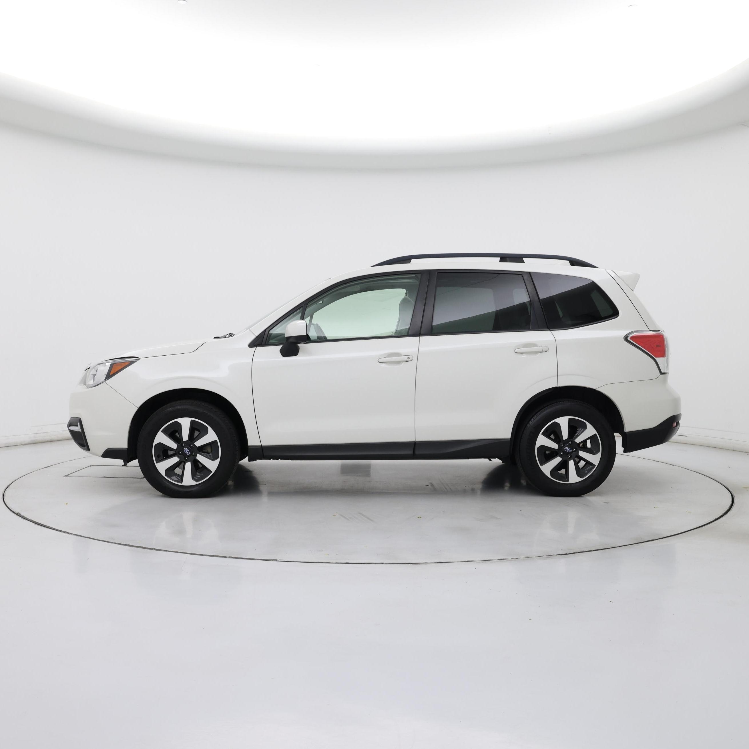 Thumbnail: 2018 Subaru Forester - 3