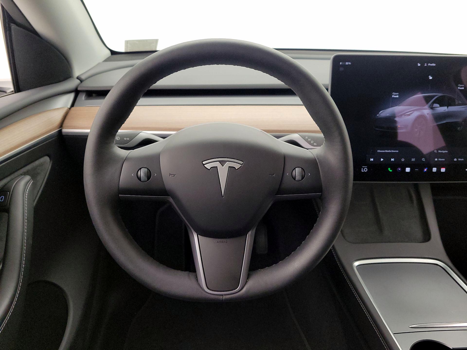 Thumbnail: 2025 Tesla Model Y - 10