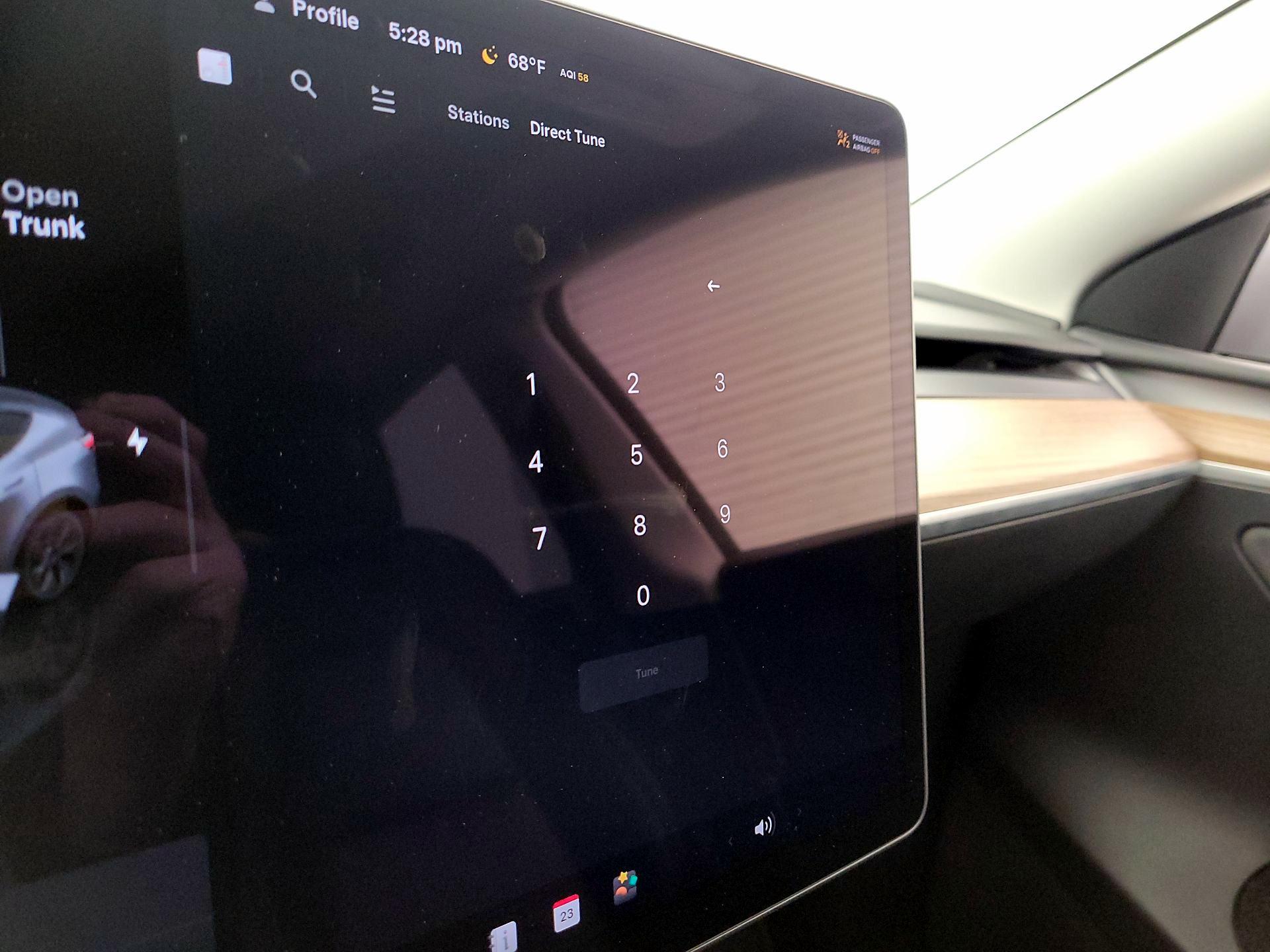 Thumbnail: 2025 Tesla Model Y - 15